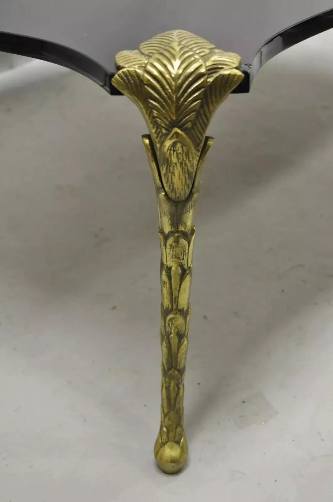 Hollywood Regency Table à café en bronze Acanthus Faux Bois Maison Bagues en vente