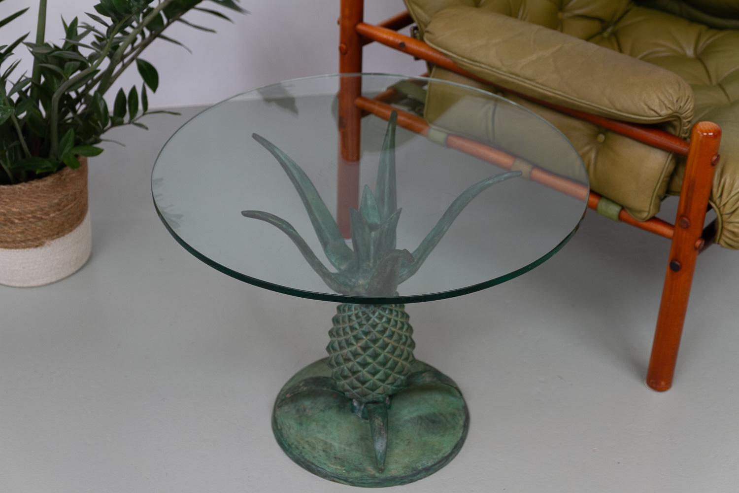 Tavolino ananas francese Hollywood Regency in ottone e vetro. 1970s. in vendita 14