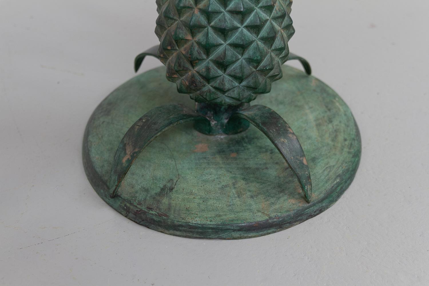 Tavolino ananas francese Hollywood Regency in ottone e vetro. 1970s. in vendita 3