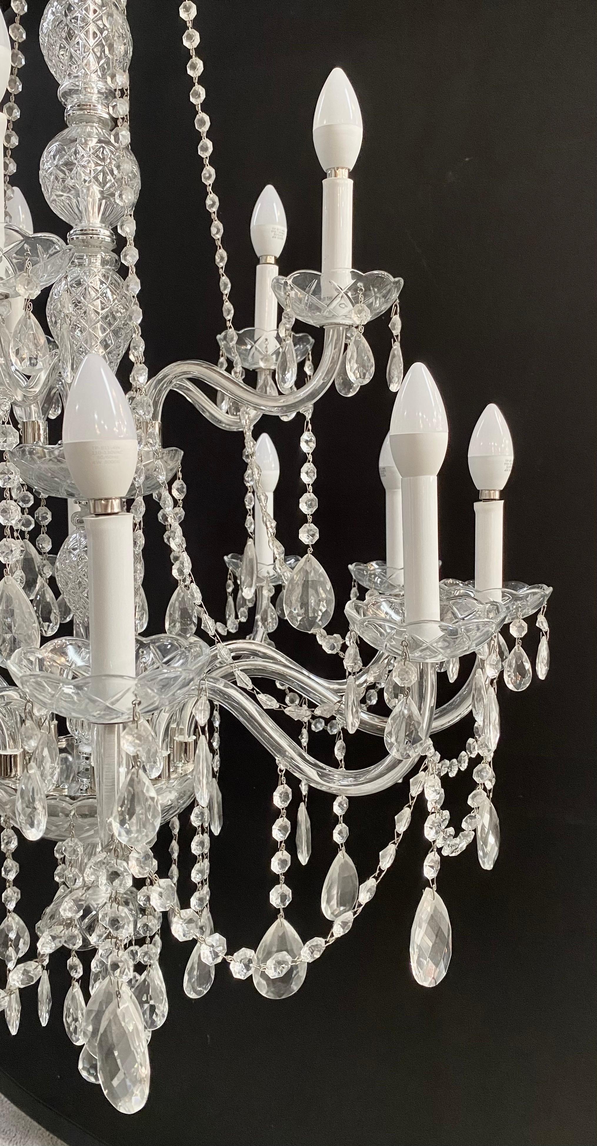 French Hollywood Regency Style Crystal Chandelier, 15 Arms  For Sale 10