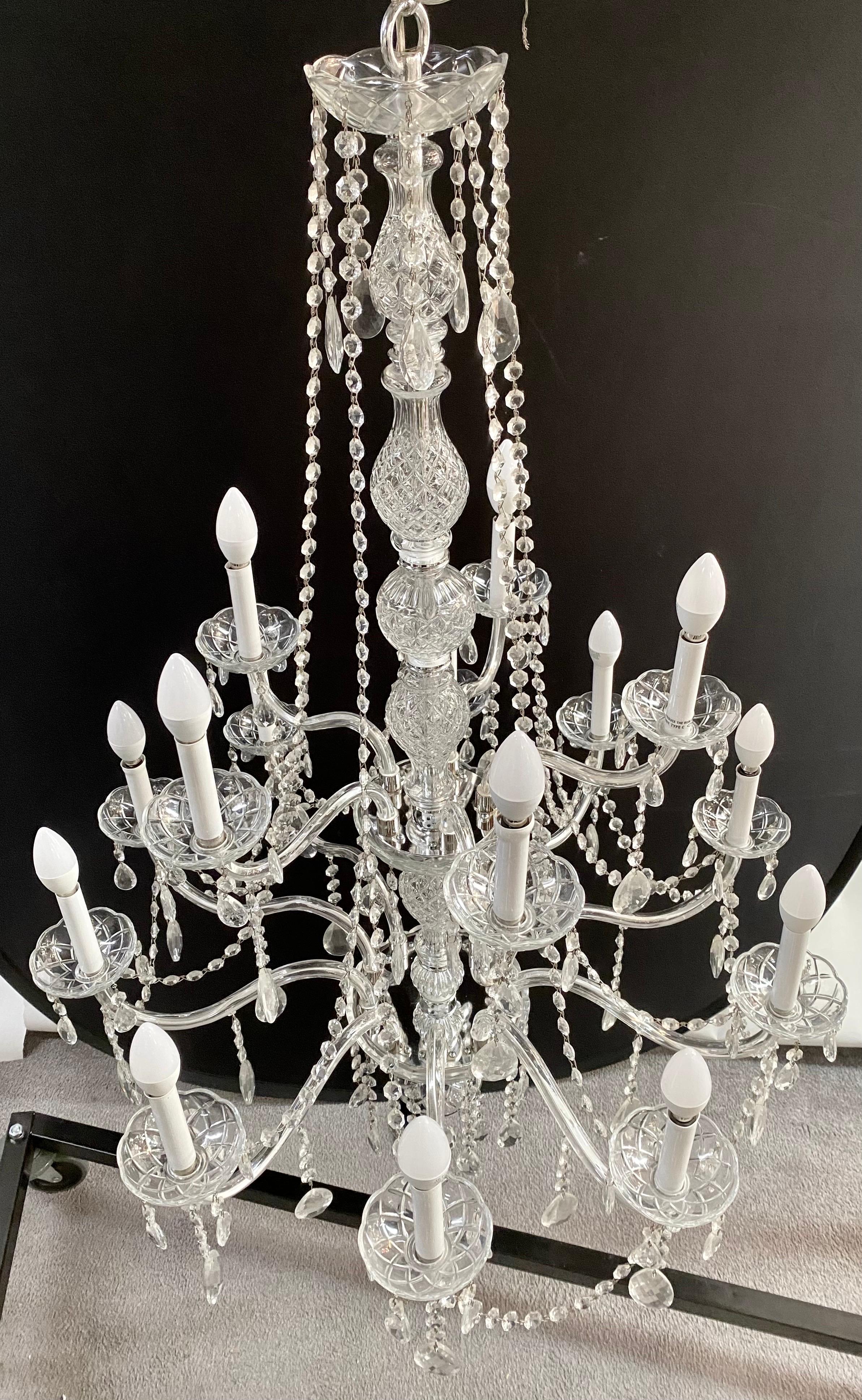 20th Century French Hollywood Regency Style Crystal Chandelier, 15 Arms  For Sale