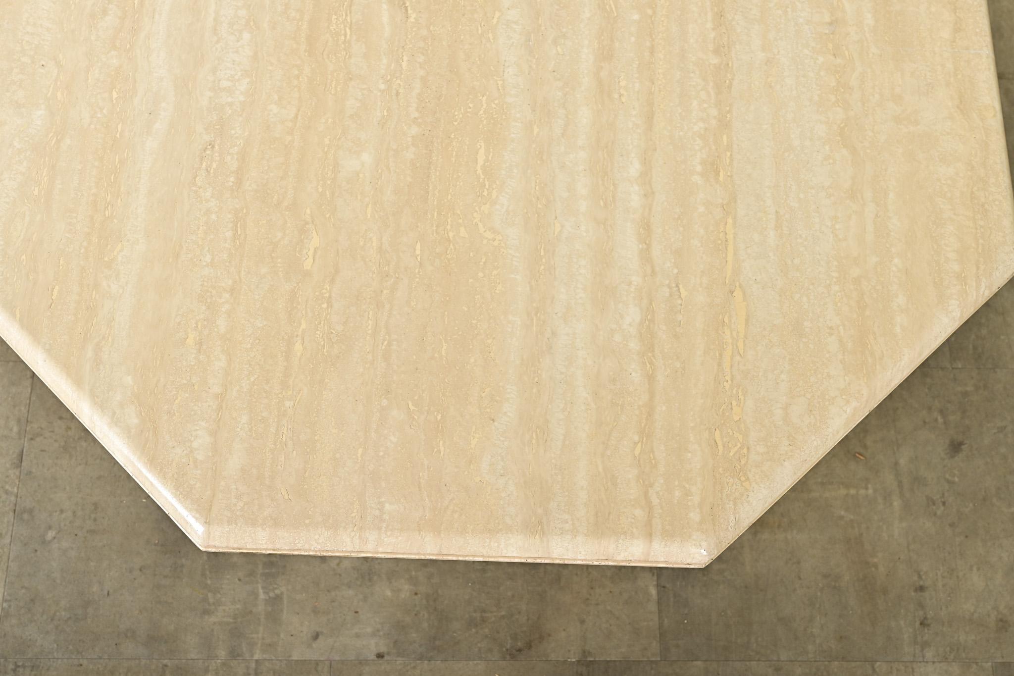 Table basse française Hollywood Regency en travertin Bon état - En vente à Baton Rouge, LA