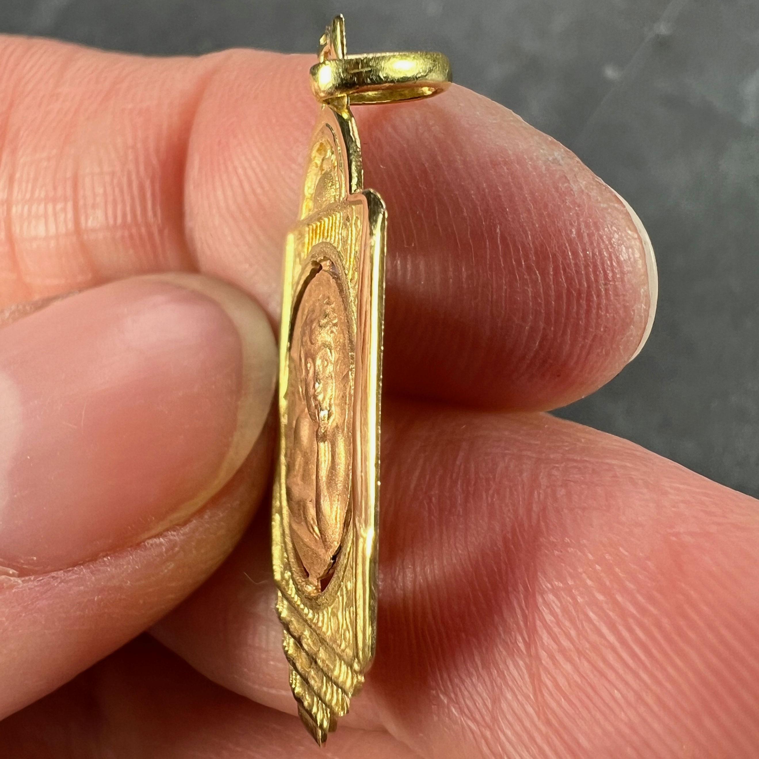 Pendentif en or rose jaune 18K avec chérubin de Raphael en vente 4