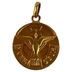 French Holy Dove 18K Yellow Gold Charm Pendant
