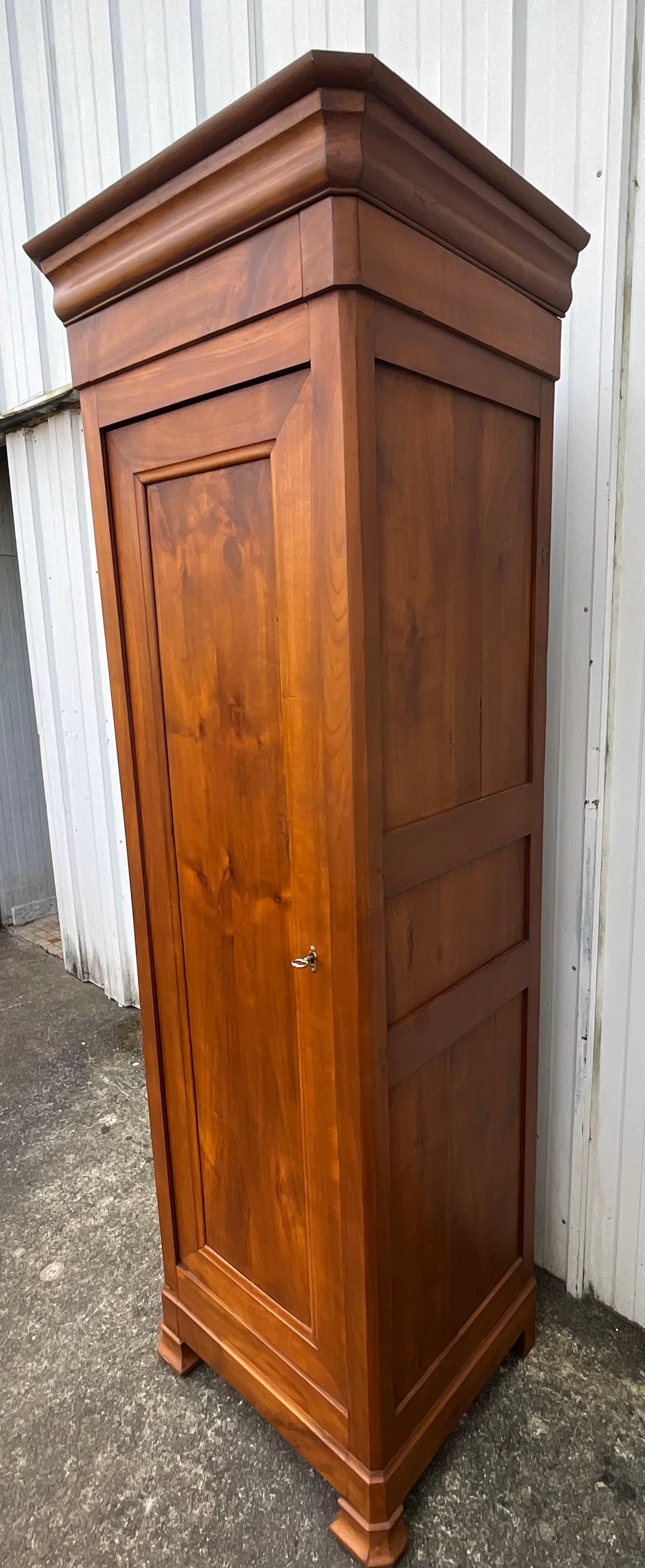 Esta elegante bonnetière francesa, también conocida como 