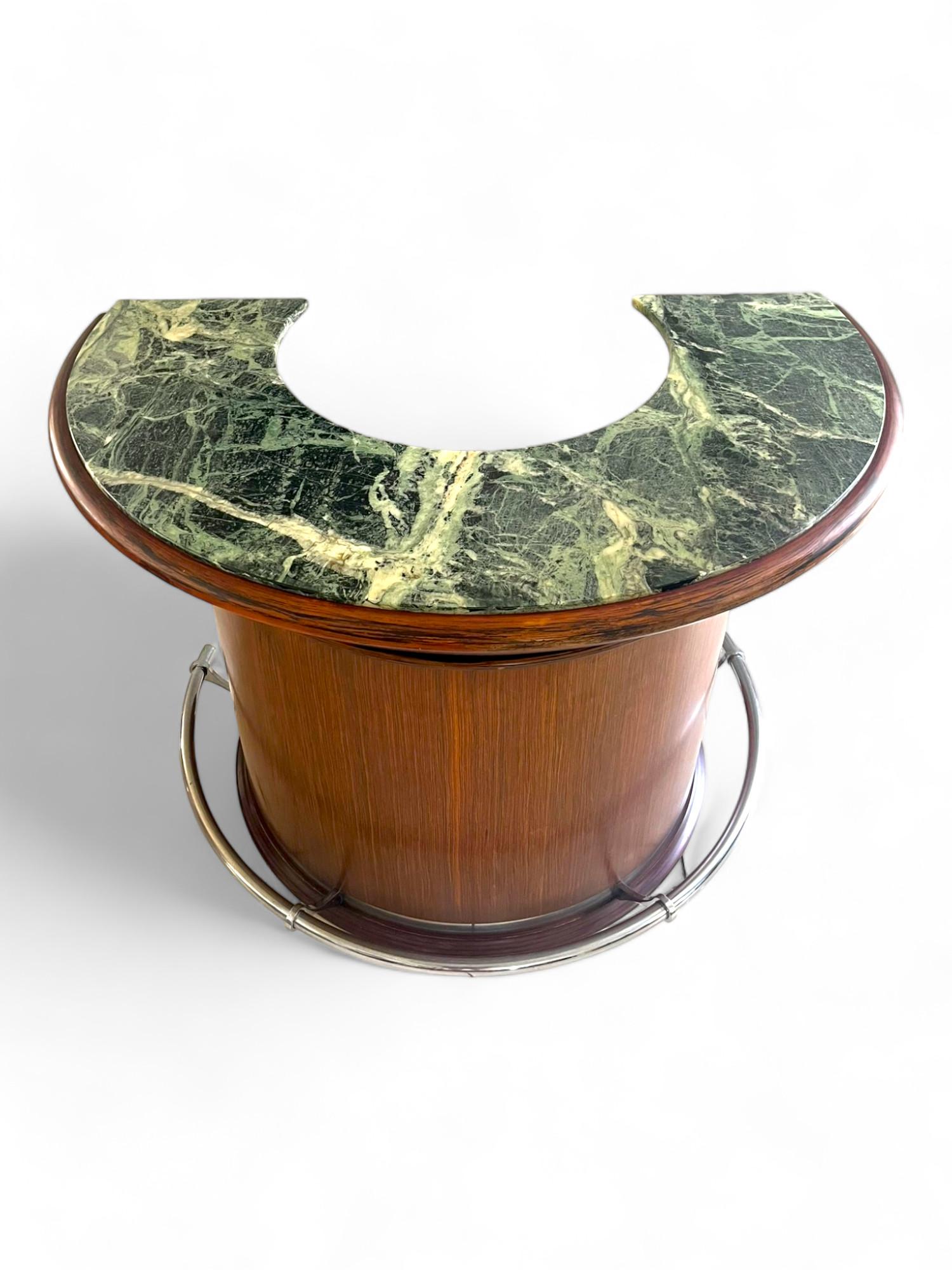 Mid-20th Century French horseshoe / half moon Bar and its 2 Stools - marble - Art Deco - France