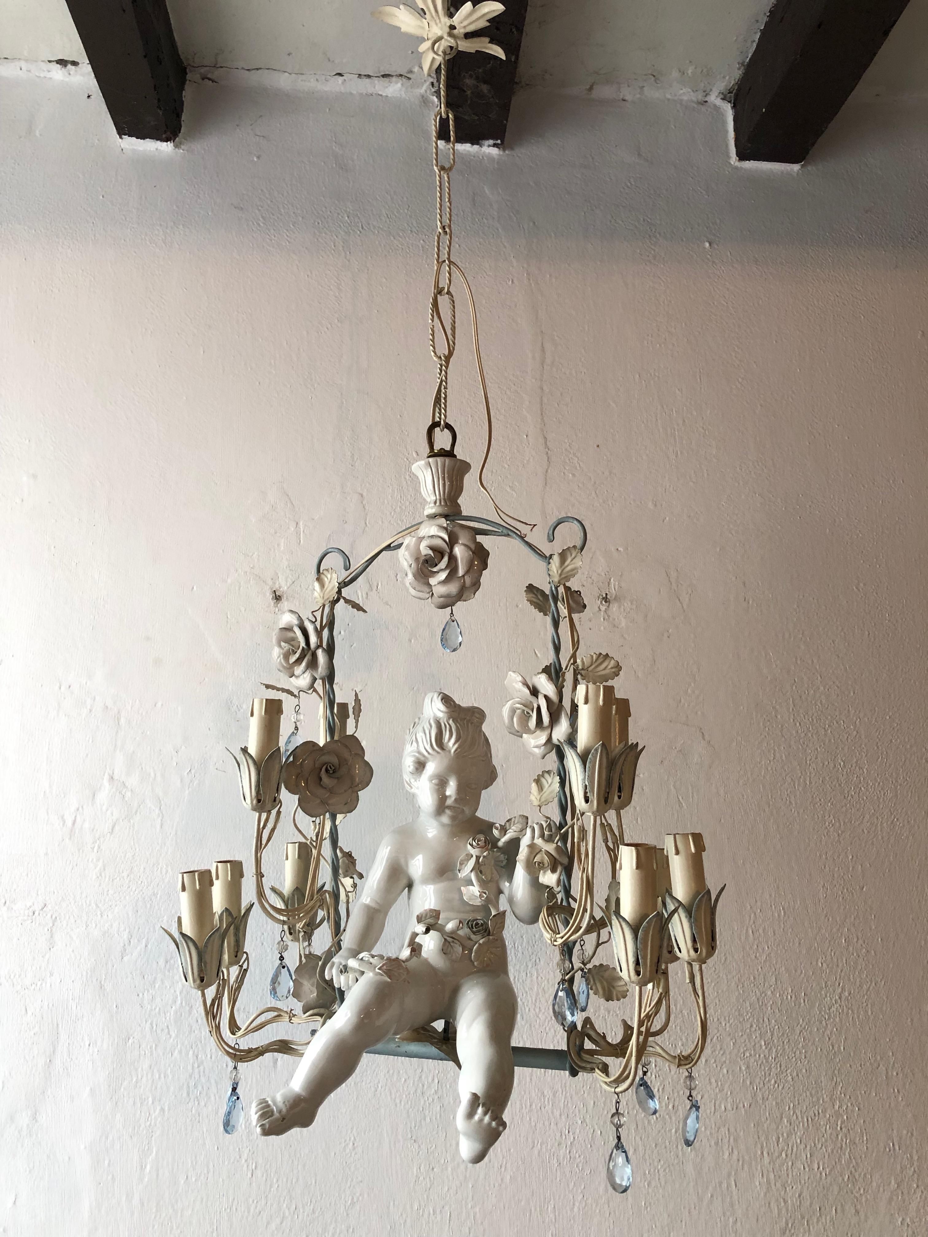 French Huge Porcelain Cherub Swinging Roses Chandelier Blue Tole, circa 1920 In Good Condition In Firenze, Toscana