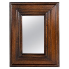 Miroir de style huguenot en bois sculpté, France, mid 20th century