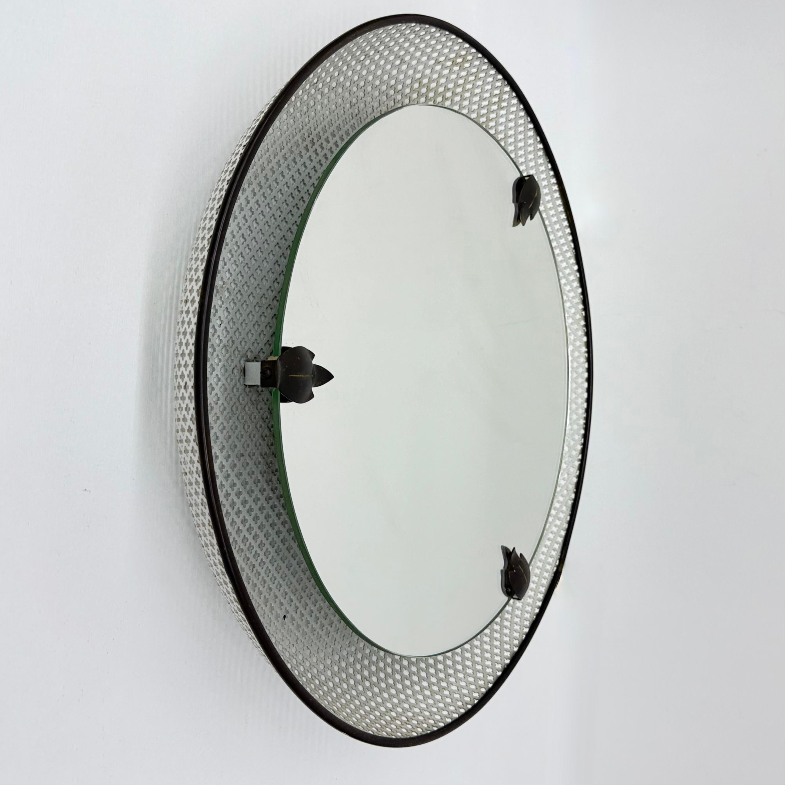 Miroir éclairé par Mathieu Mategot , années 1950 en vente 8