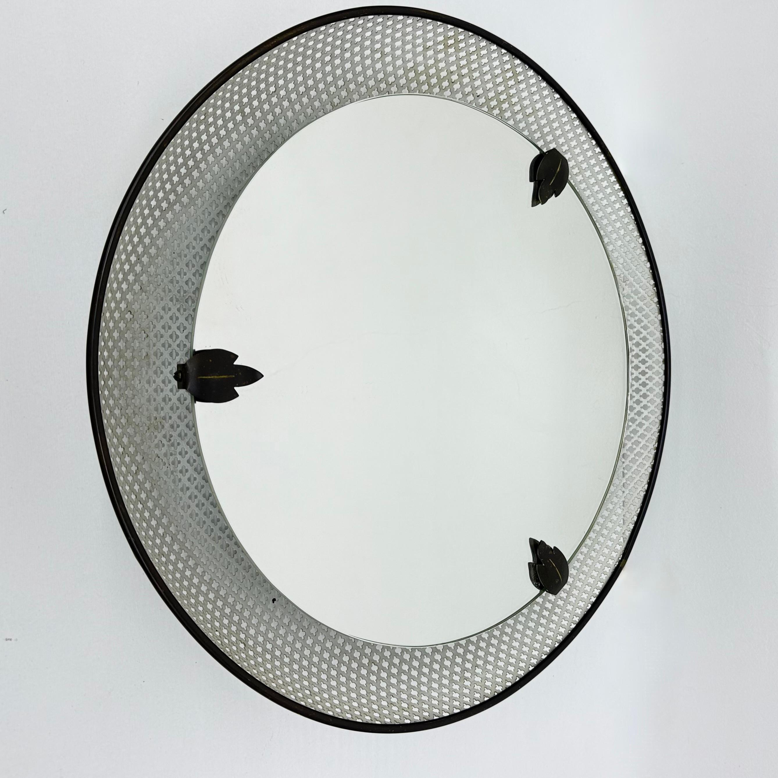 Miroir éclairé par Mathieu Mategot , années 1950 en vente 9