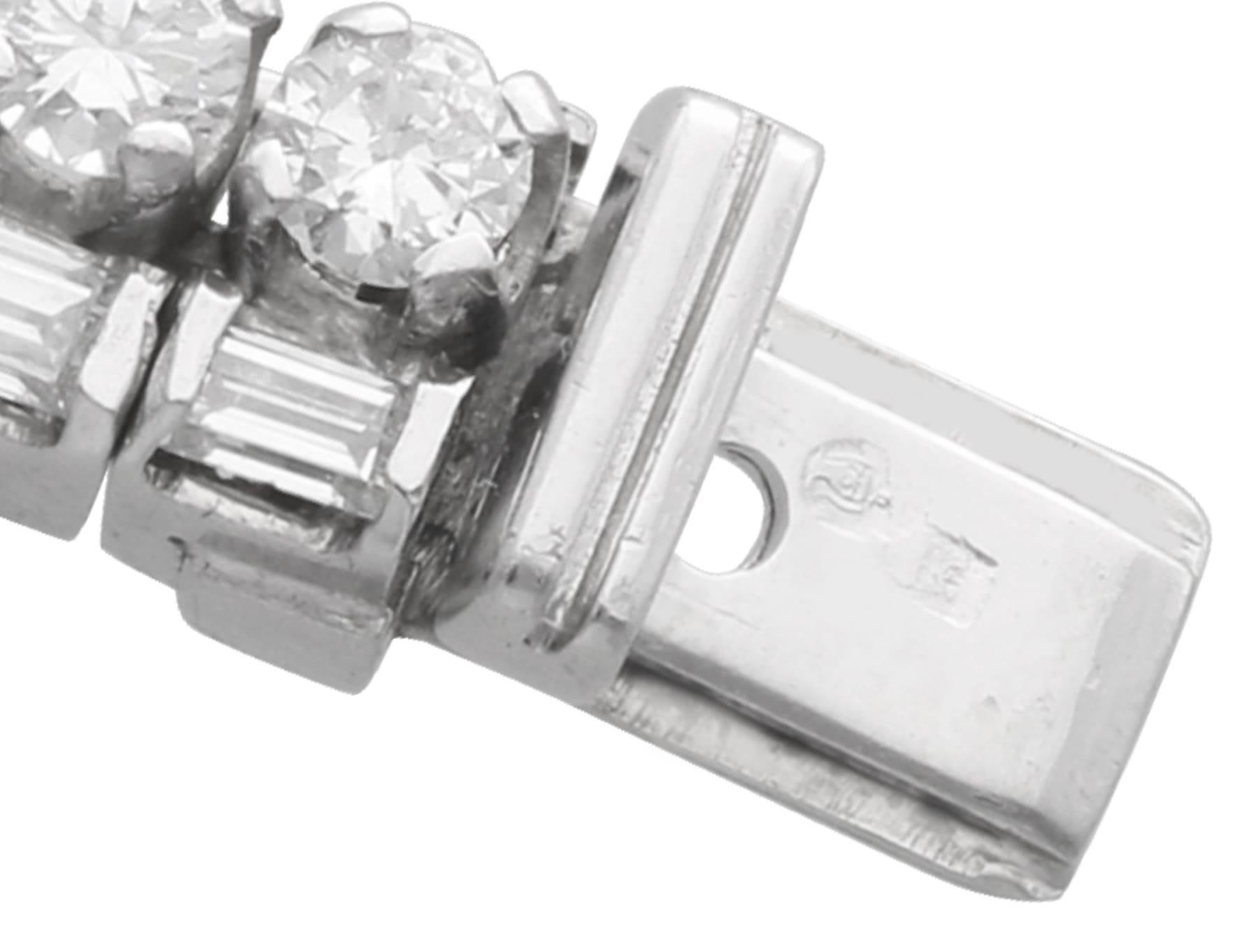 French Import 1.60 Carat Ceylon Sapphire 15.25 Carat Diamond Platinum Bracelet For Sale 6