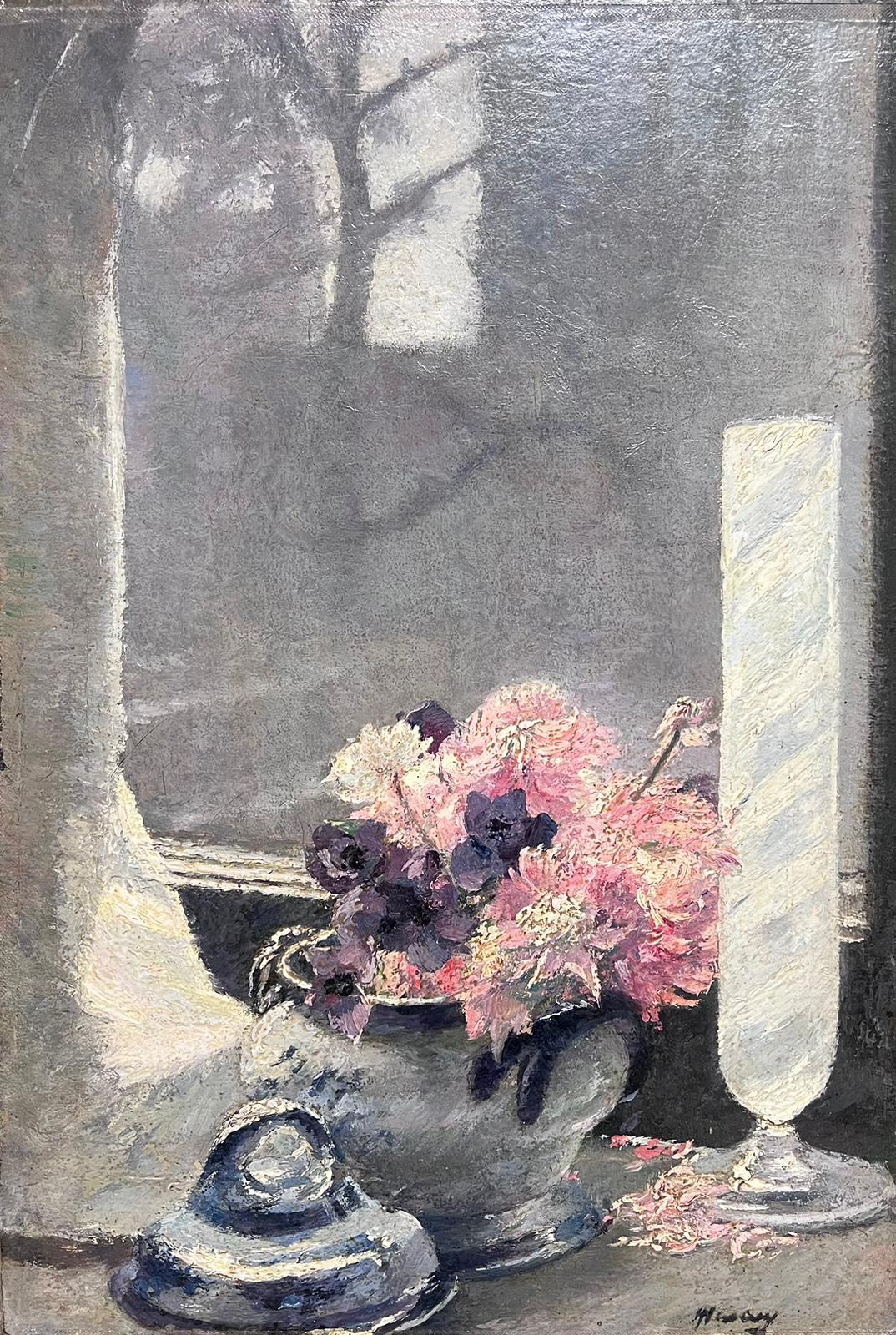 OLIO FIRMATO IMPRESSIONISTA FRANCESE DEL 1930 - BELLISSIMI FIORI SUL DAVANZALE DI UNA FINESTRA - Painting di French Impressionist