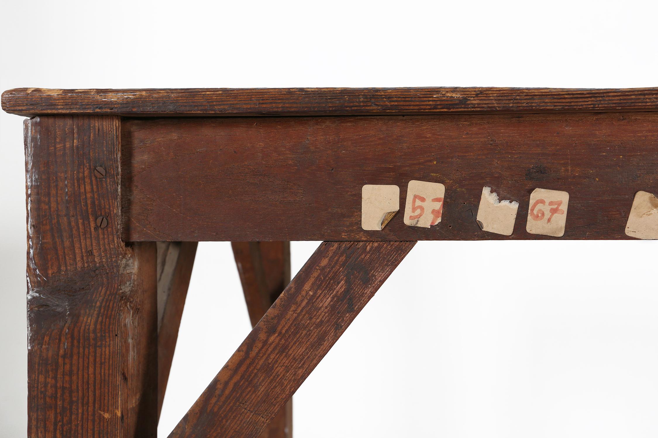 Table console industrielle française en bois massif, années 1920 en vente 8