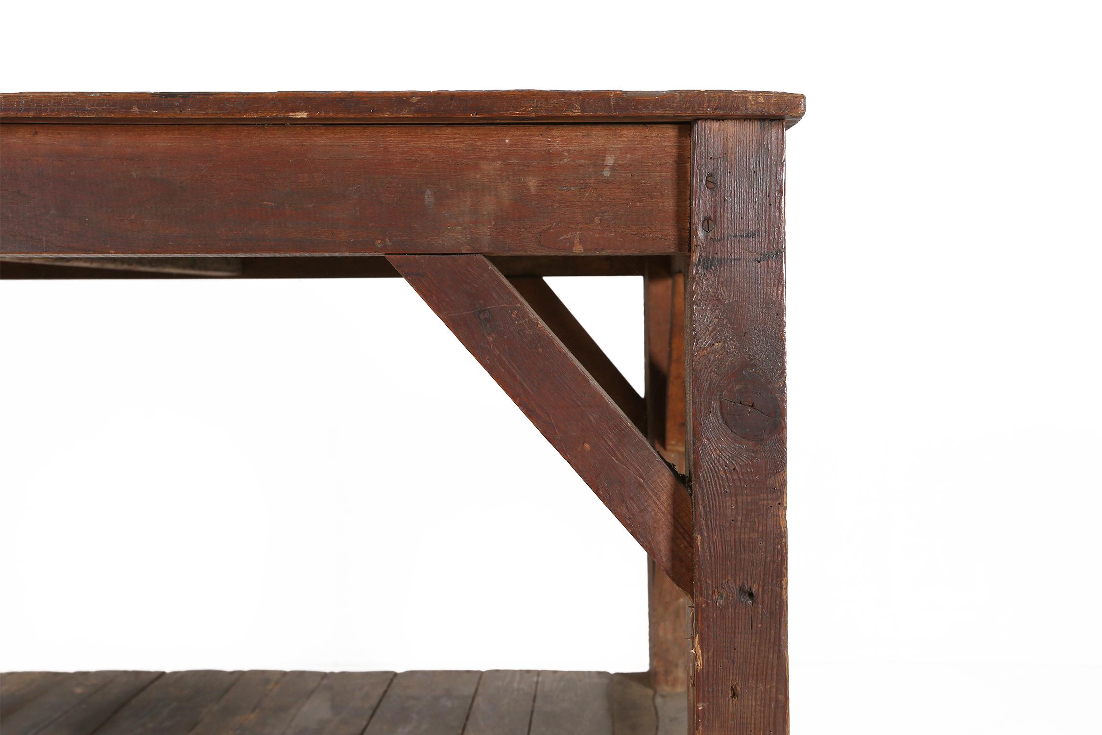 Industriel Table console industrielle française en bois massif, années 1920 en vente