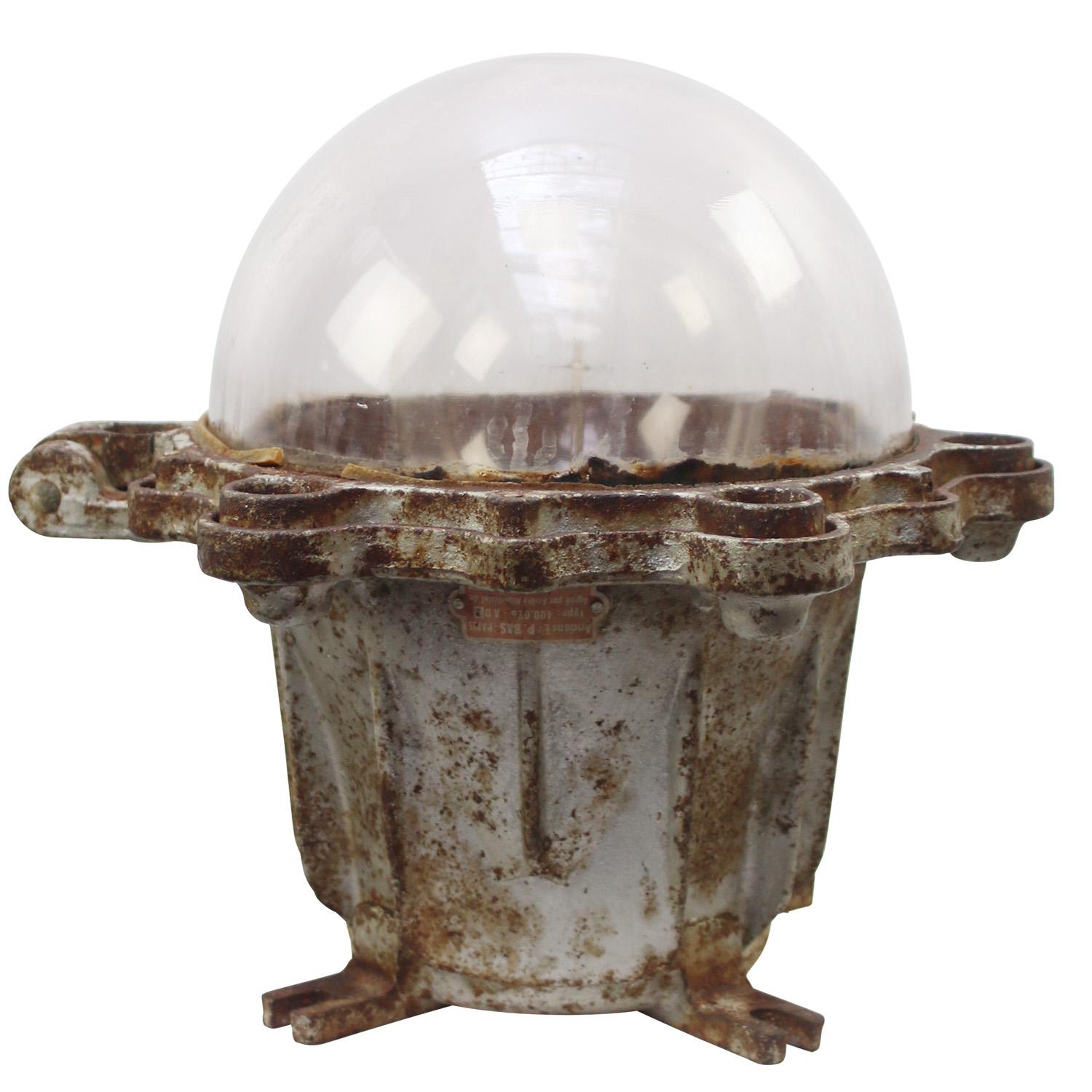 French factory lamp by Perfeclair, France
Gray / Brown cast iron
Clear, light colored glass 

Heavy metal!!!

Weight: 13.40 kg / 29.5 lb

Priced per individual item. All lamps have been made suitable by international standards for incandescent light