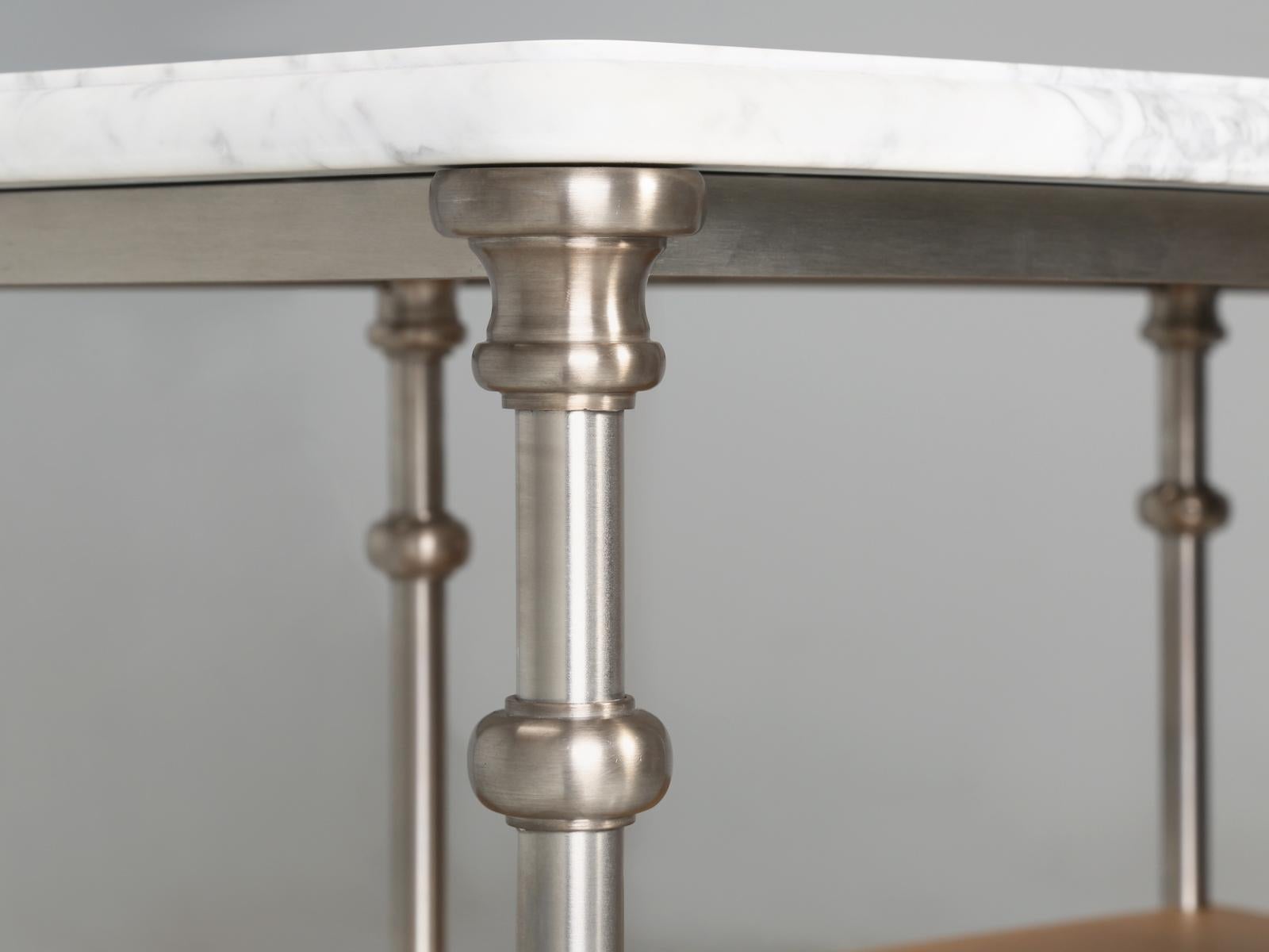 Isla de cocina de estilo industrial francés Herrajes plateados de acero inoxidable en venta 5