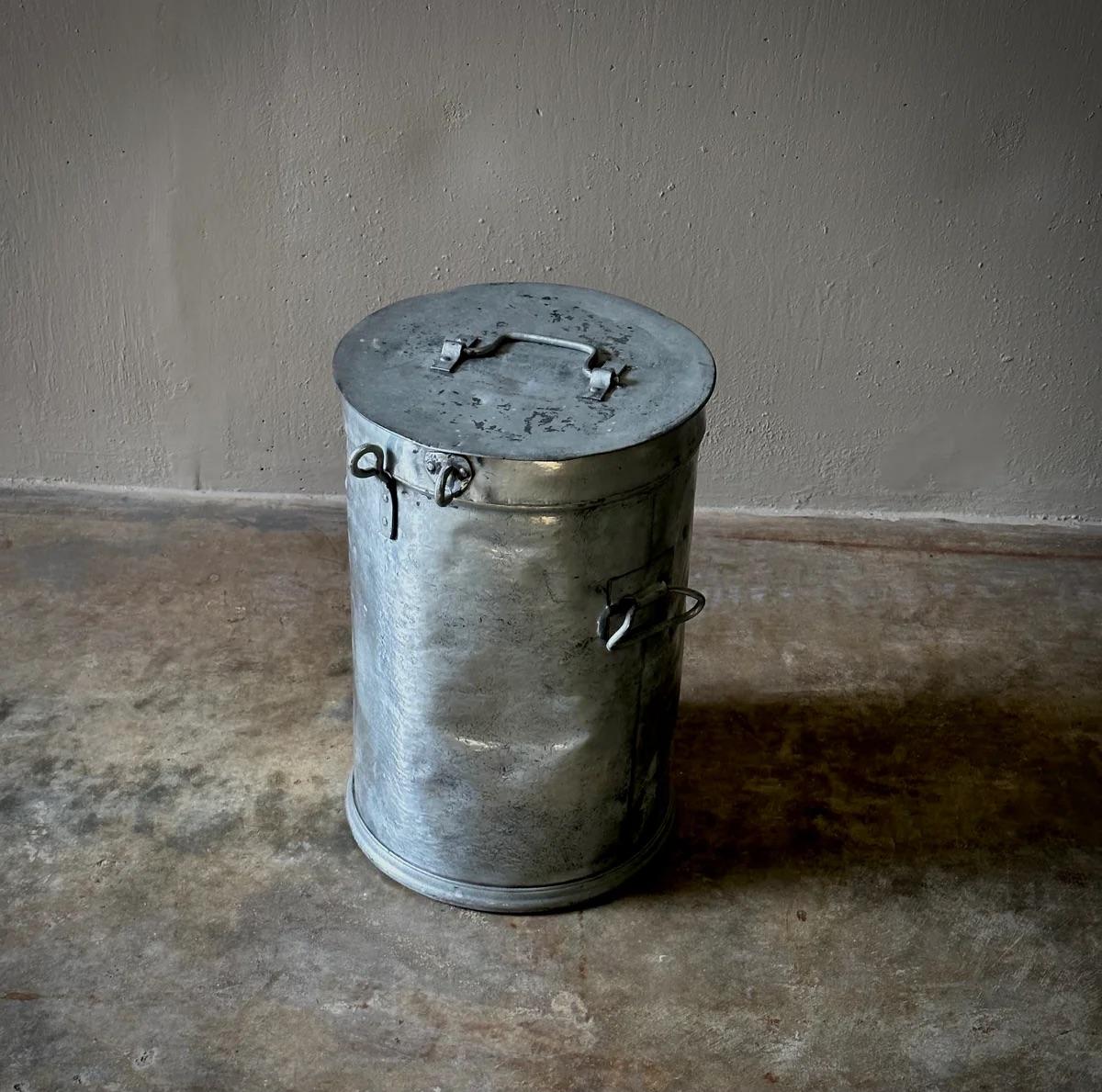 poubelle tabouret