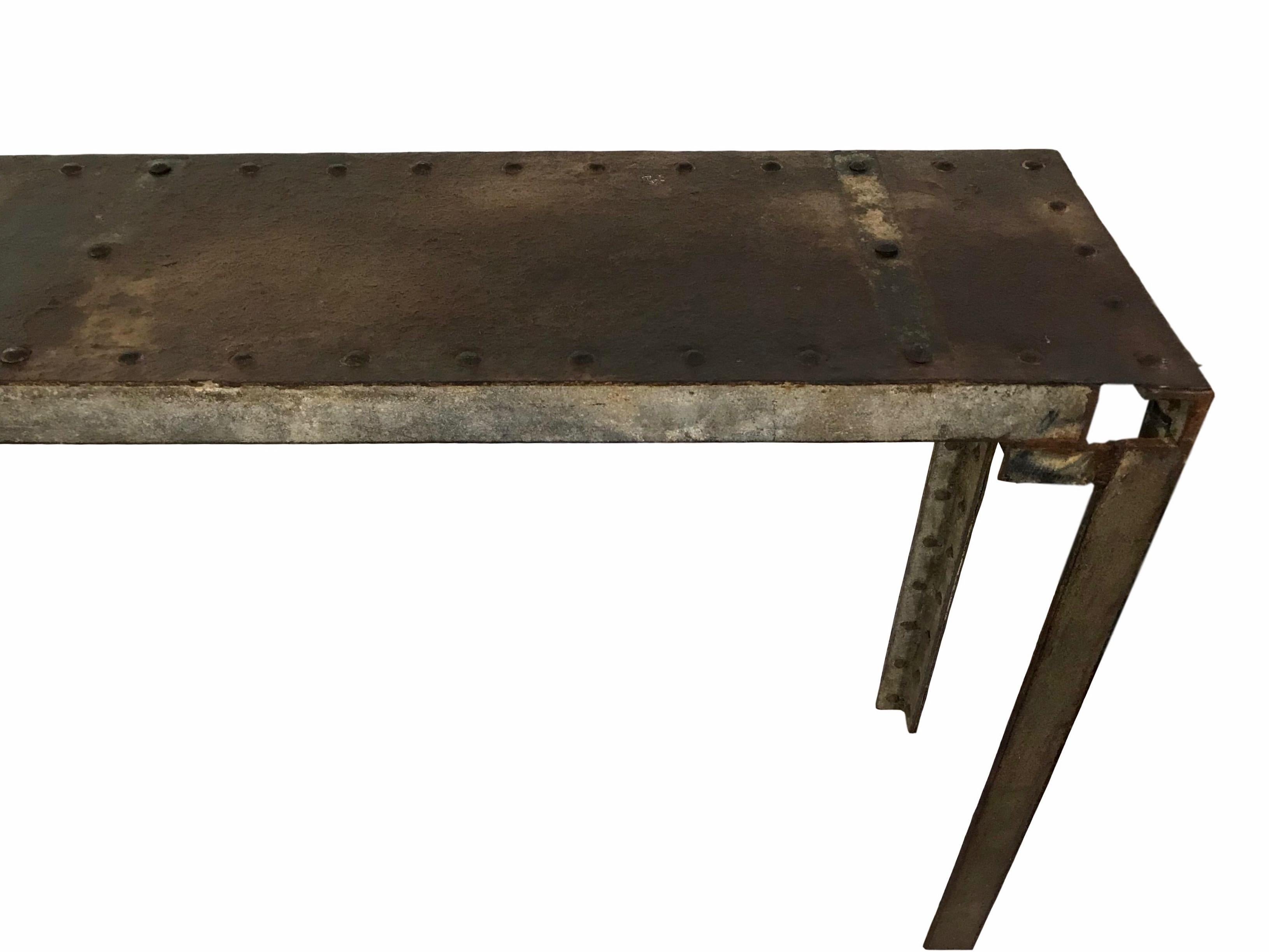 French Industrial Riveted Console im Zustand „Gut“ im Angebot in Seattle, WA