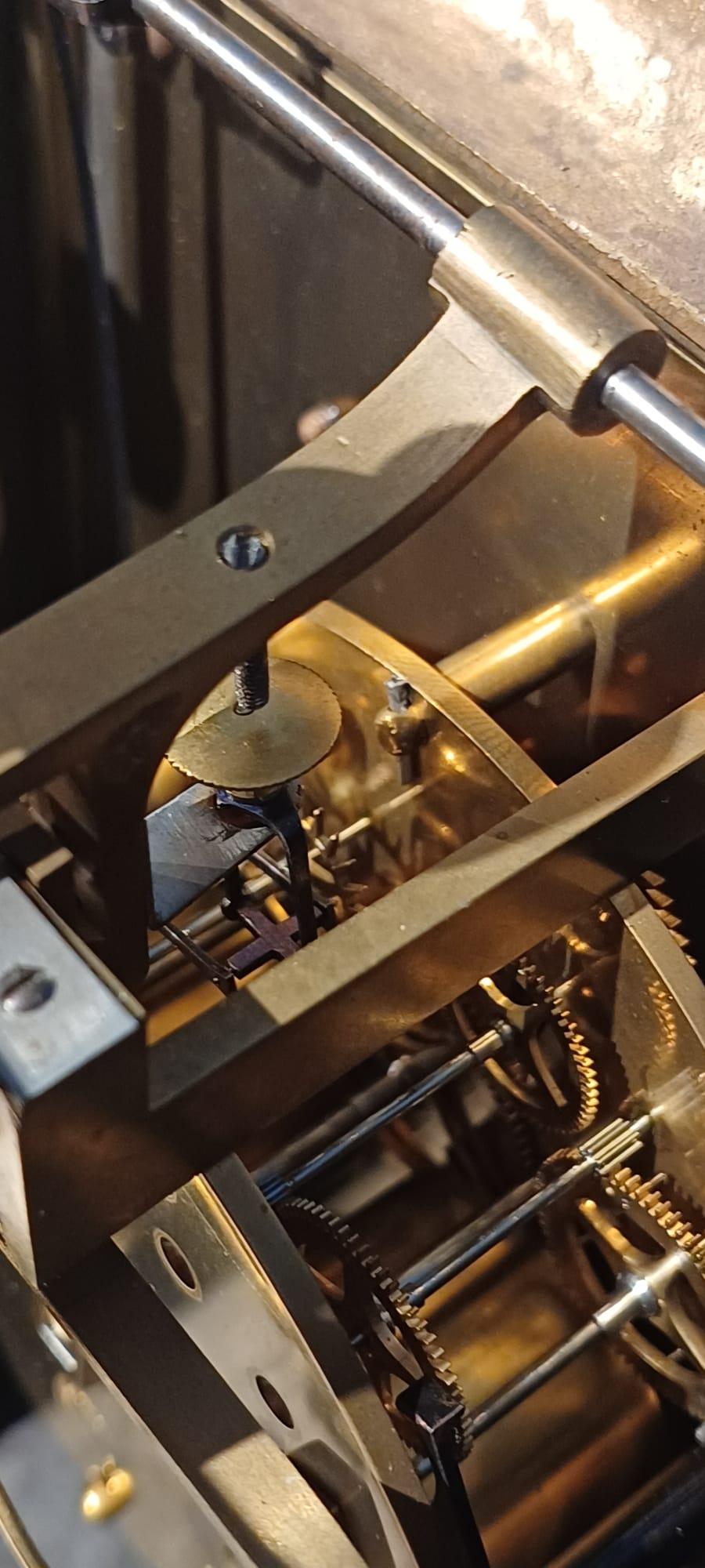 Horloge industrielle française à marteau à vapeur - Pendola pressa industriale Japy Freres en vente 5