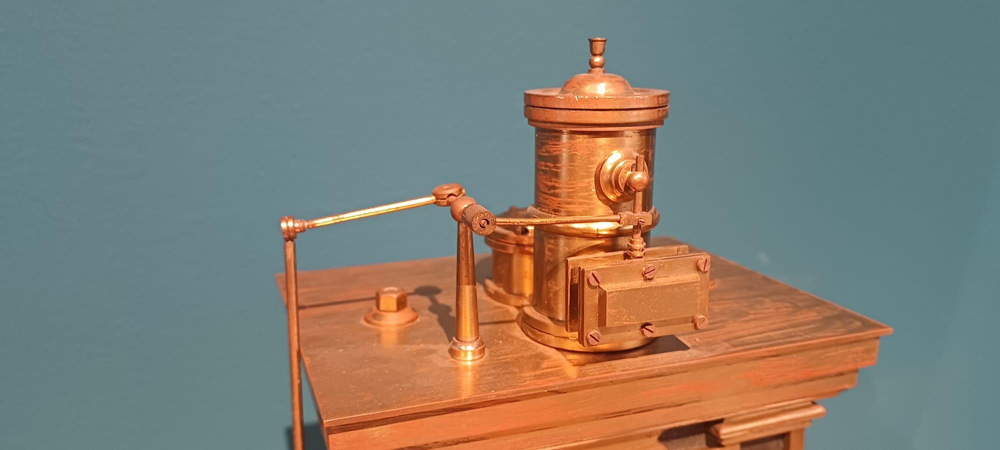 Doré Horloge industrielle française à marteau à vapeur - Pendola pressa industriale Japy Freres en vente