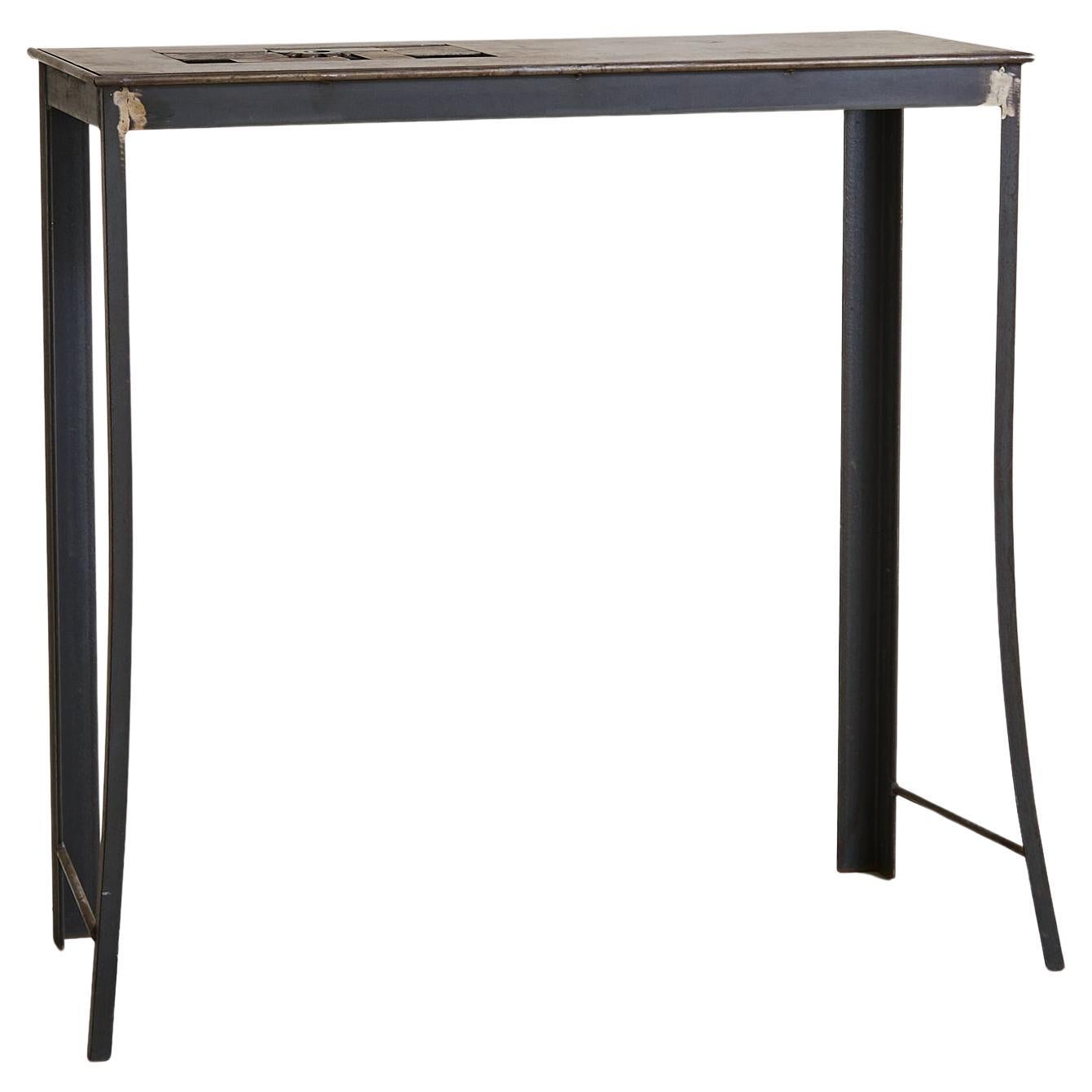 Mesa consola industrial francesa de acero con detalle de engranaje, años 50 en venta