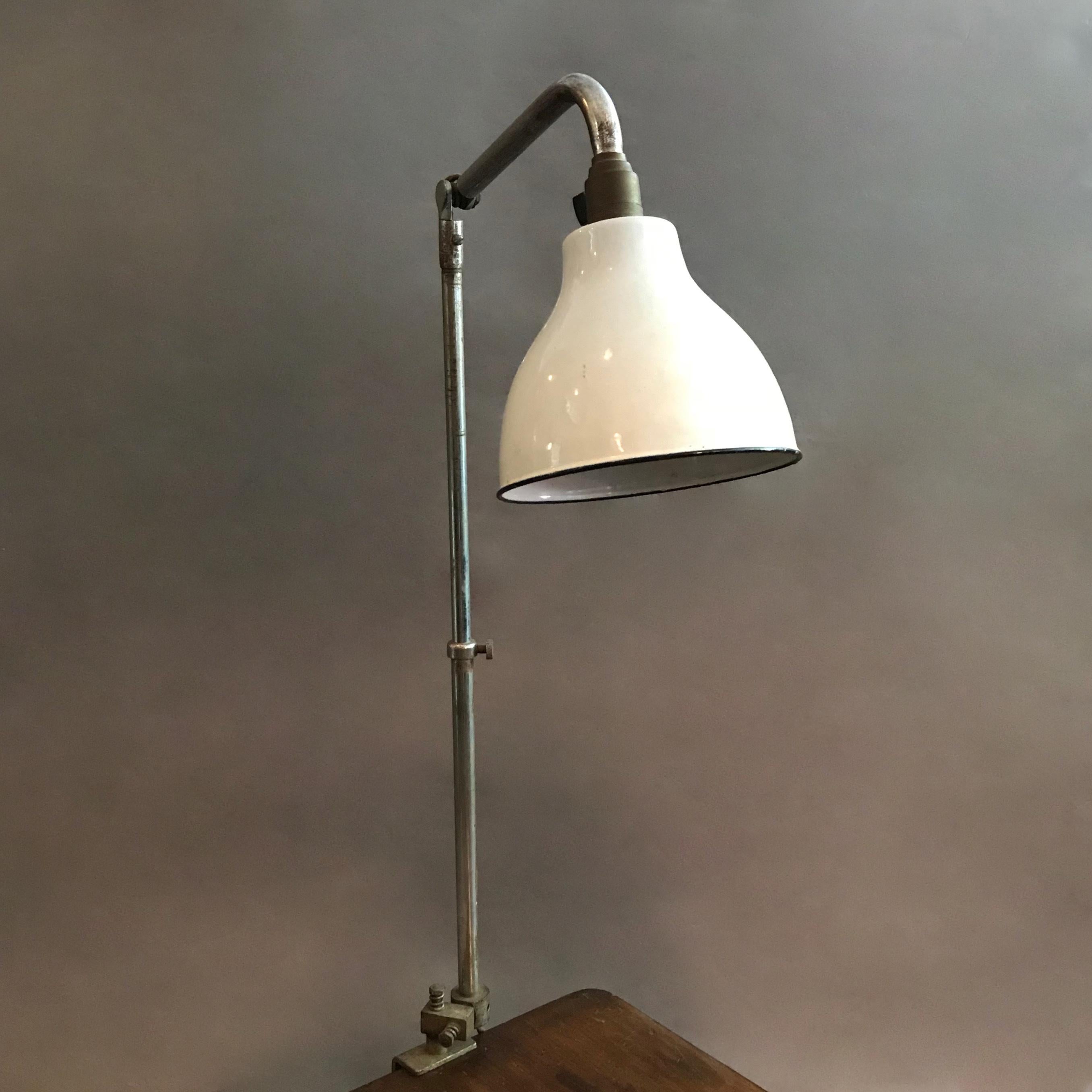 French Industrial Telescopic Task Lamp by Alphonse Pinoit for Ki-E-Klair In Good Condition In Brooklyn, NY