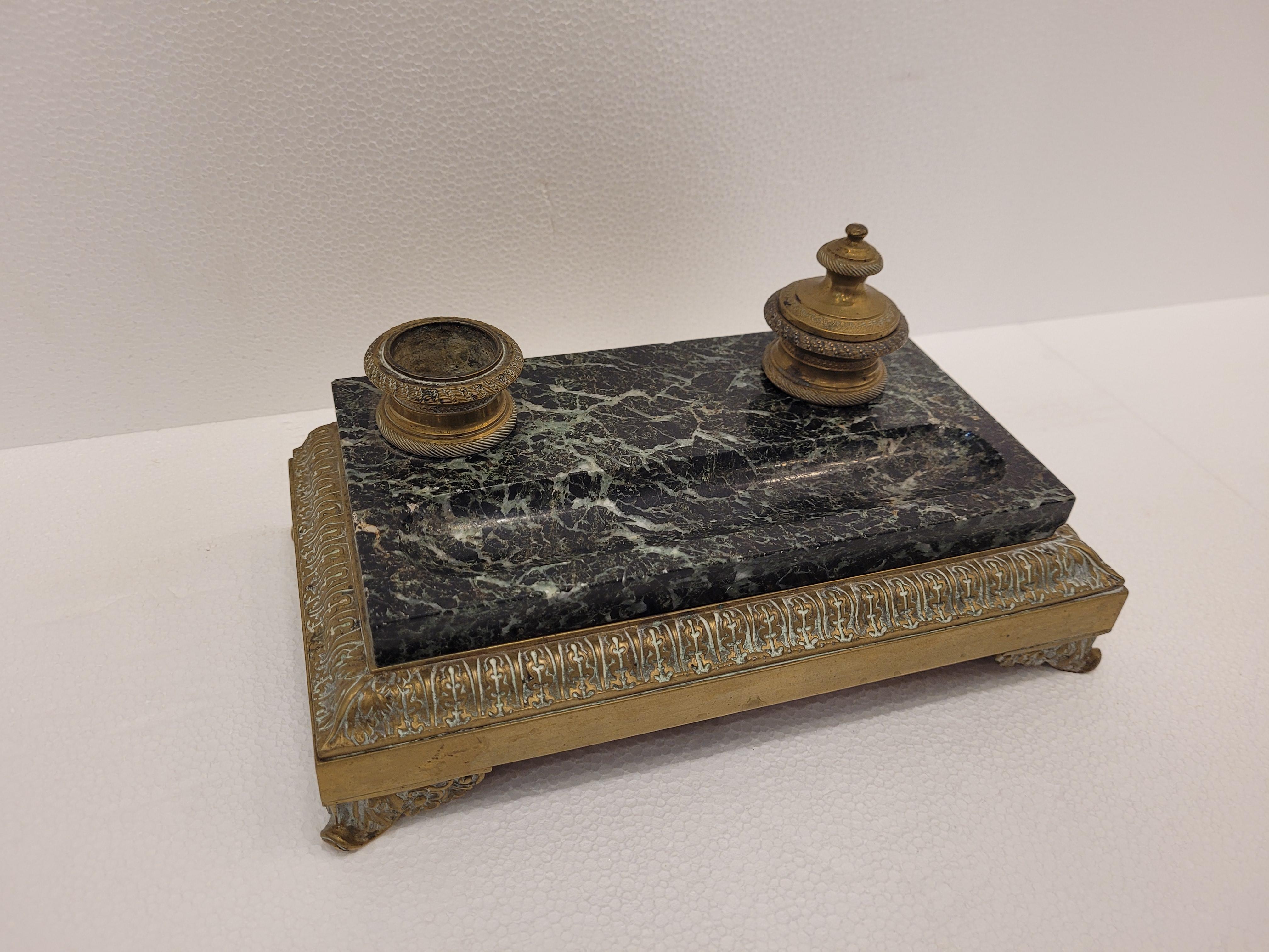French Inkwell Napoleon III bronze and black marble  In Good Condition In VALLADOLID, ES