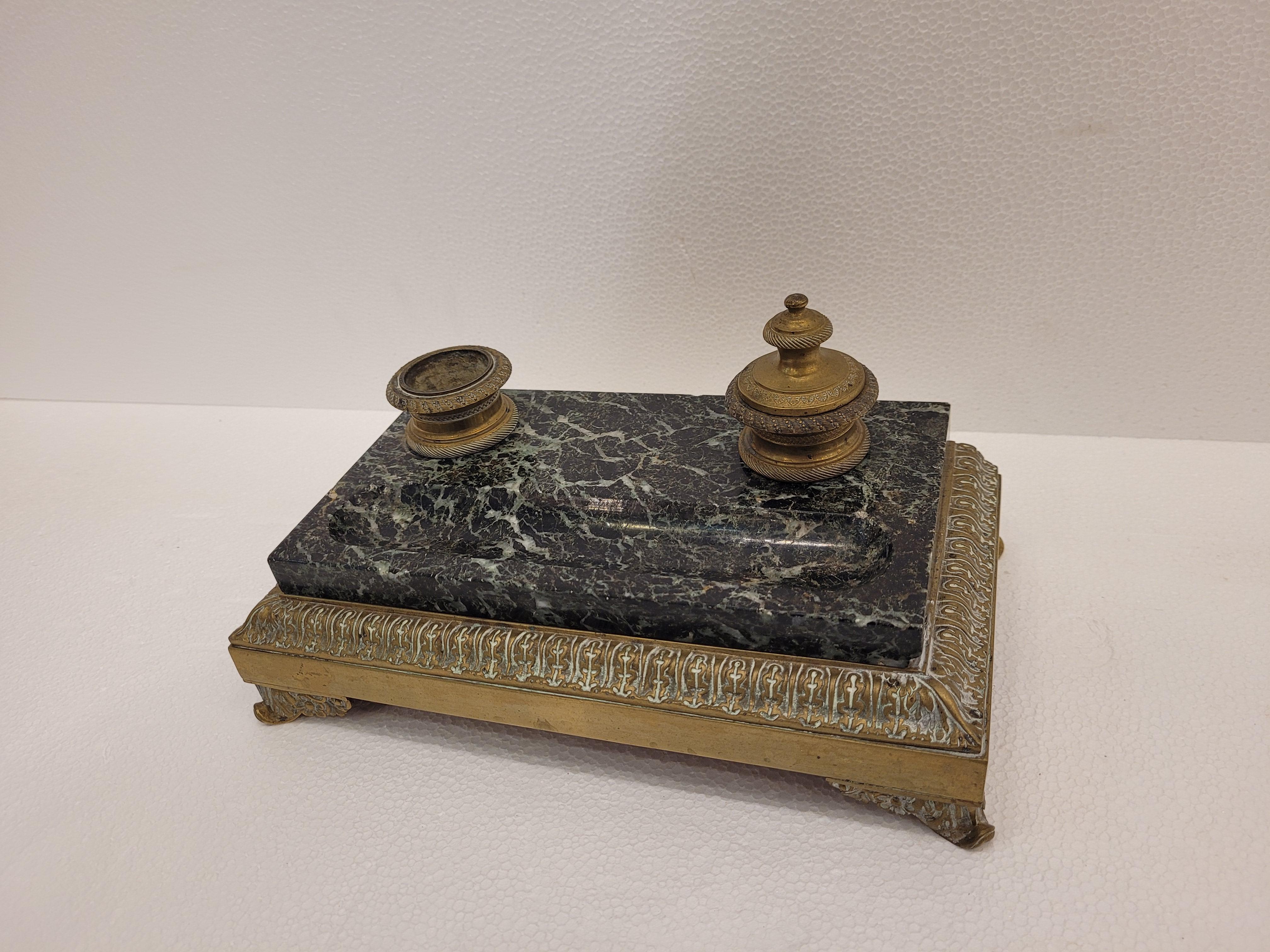 Women's or Men's French Inkwell Napoleon III bronze and black marble 