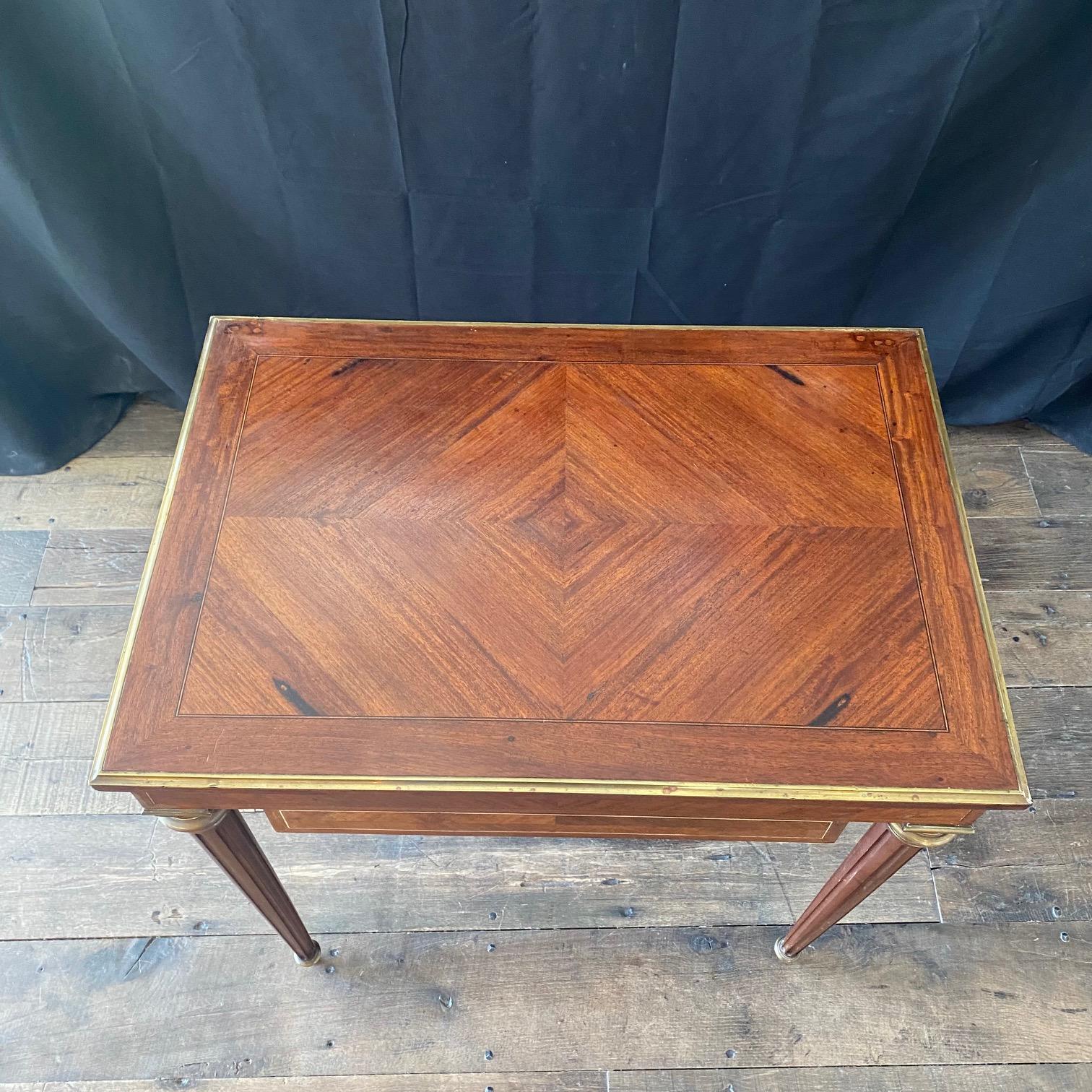Table de jeu de backgammon incrustée française avec plateau en feutre réversible 4