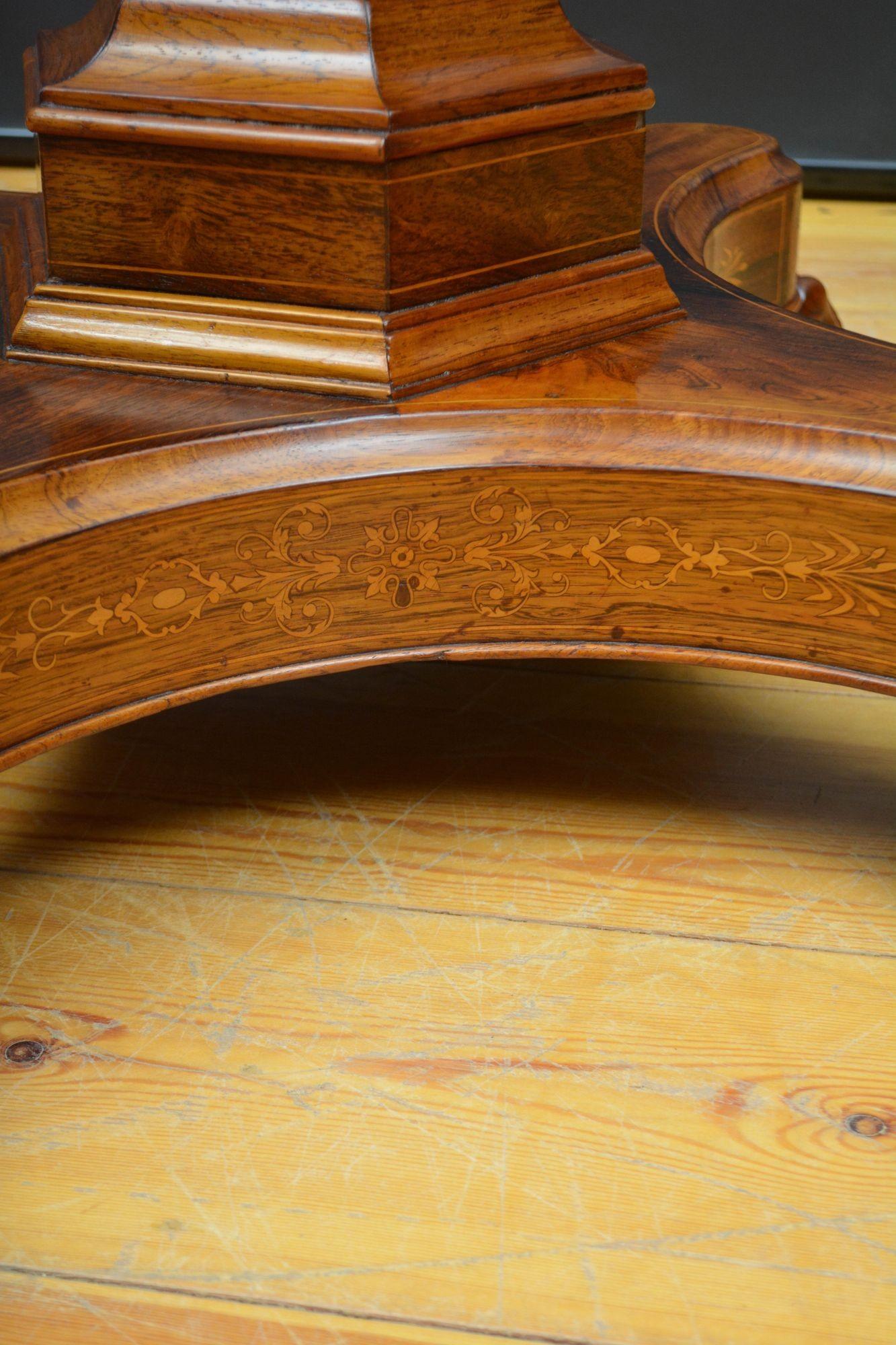 Französischer Gueridon-Tisch mit Intarsien im Angebot 10