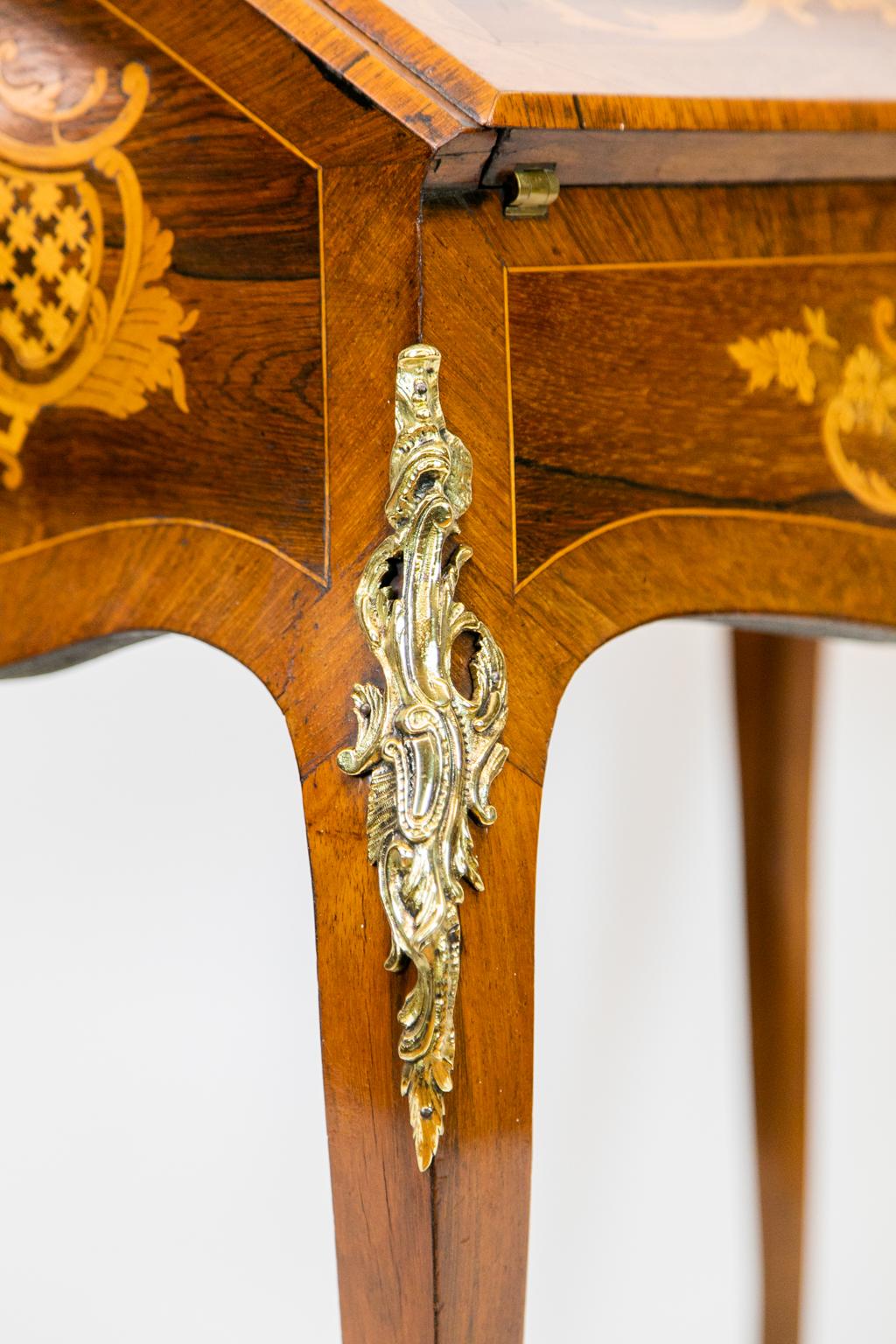 French Inlaid Ladies Desk In Good Condition In Wilson, NC