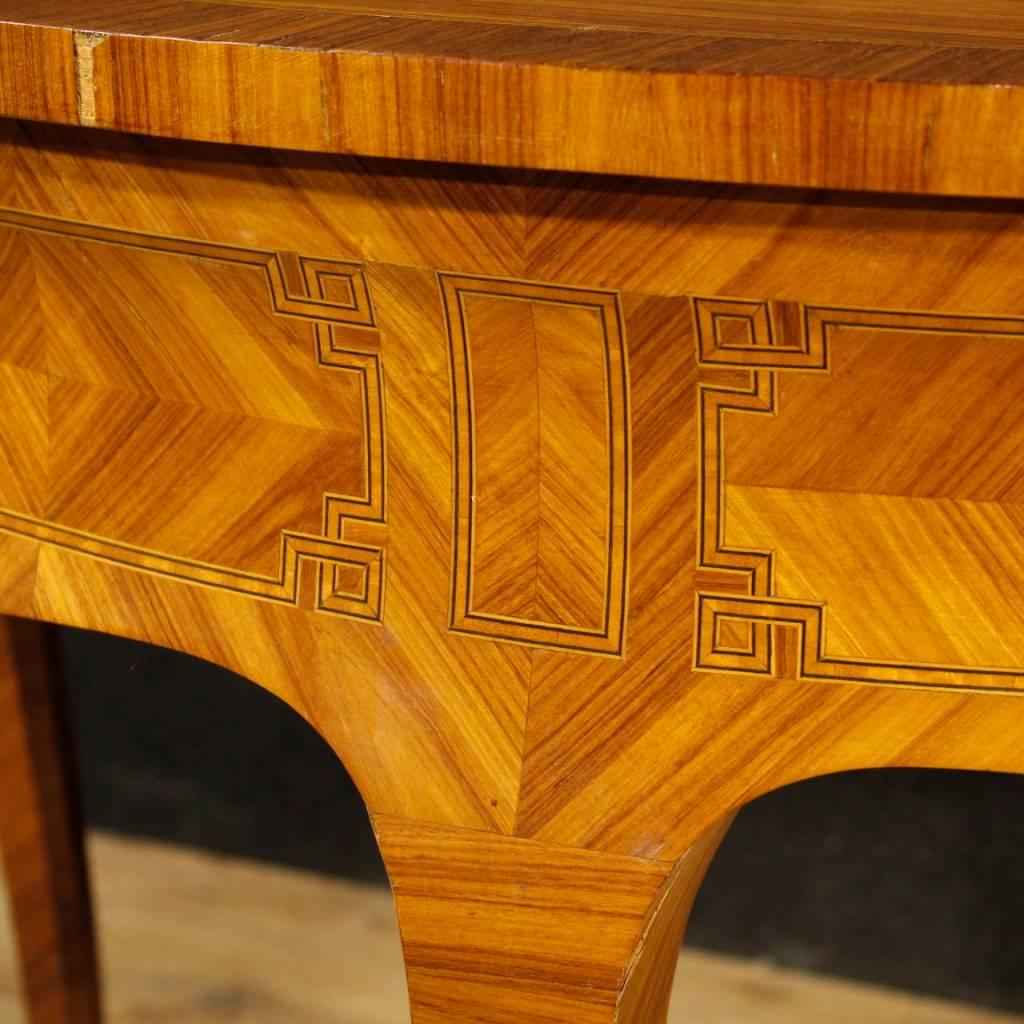 French Inlaid Leaf Dining Table in Wood in Louis XV Style from 20th Century In Good Condition In Vicoforte, Piedmont