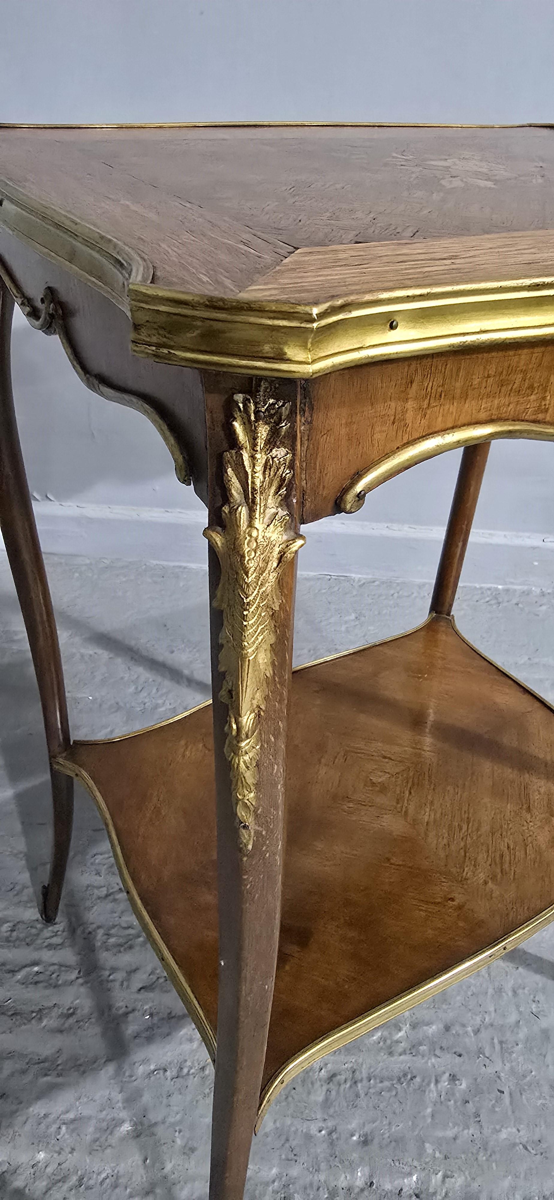 Table de lampe d'appoint en marqueterie française Bon état - En vente à Swadlincote, GB