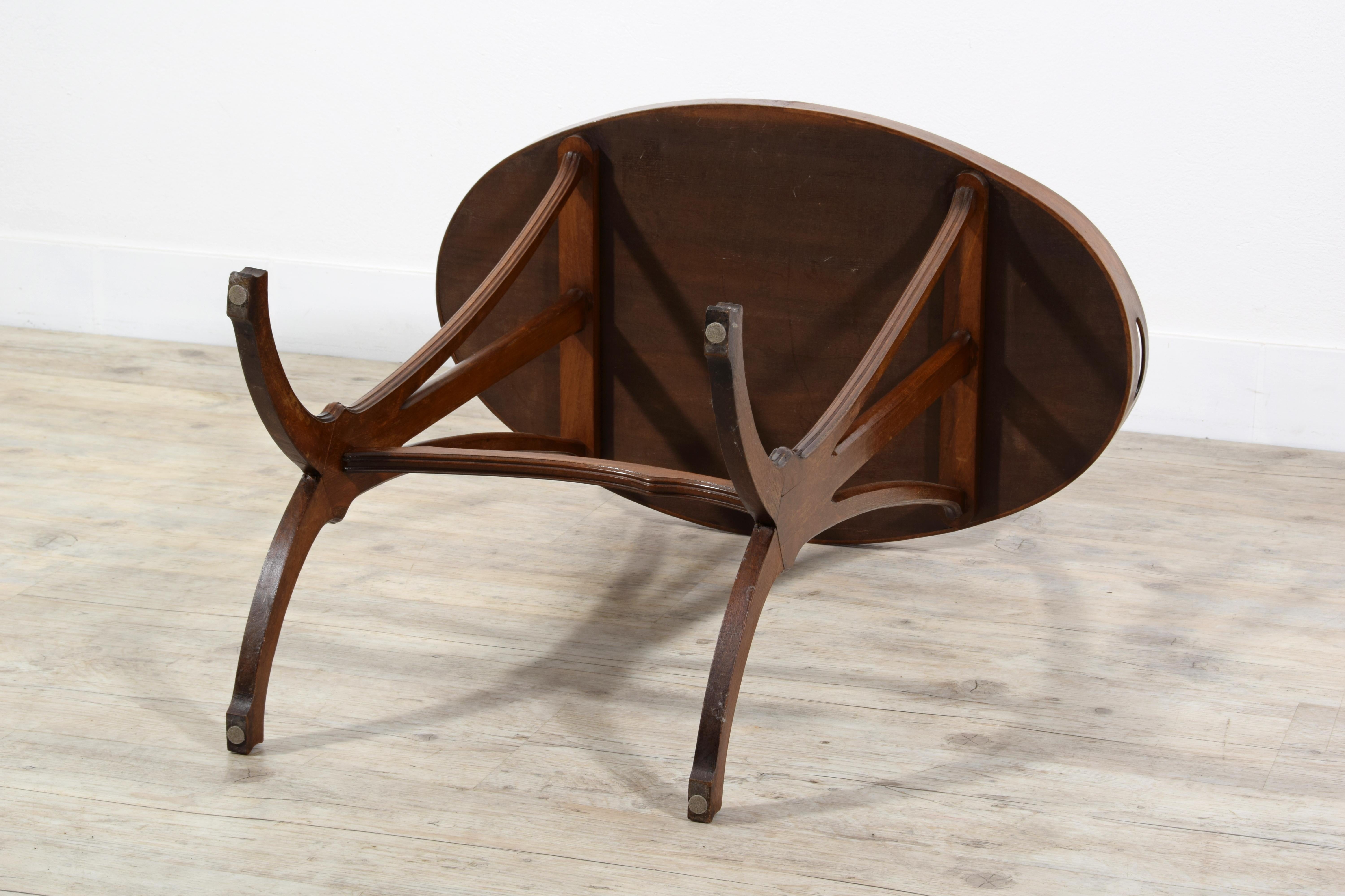 Table basse en bois marqueté d'Emile Gallé (1846-1904) en vente 13