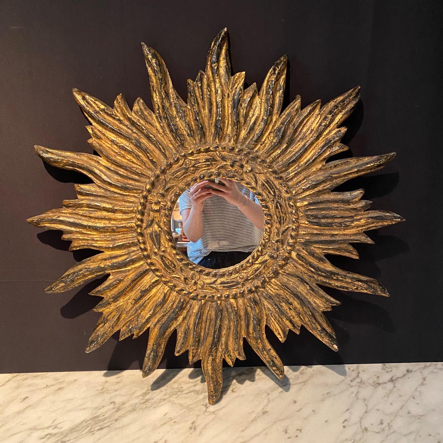 Neoclassical  French Intricate Carved Gilt Wood Soleil Sunburst Starburst Wall Mirror  For Sale