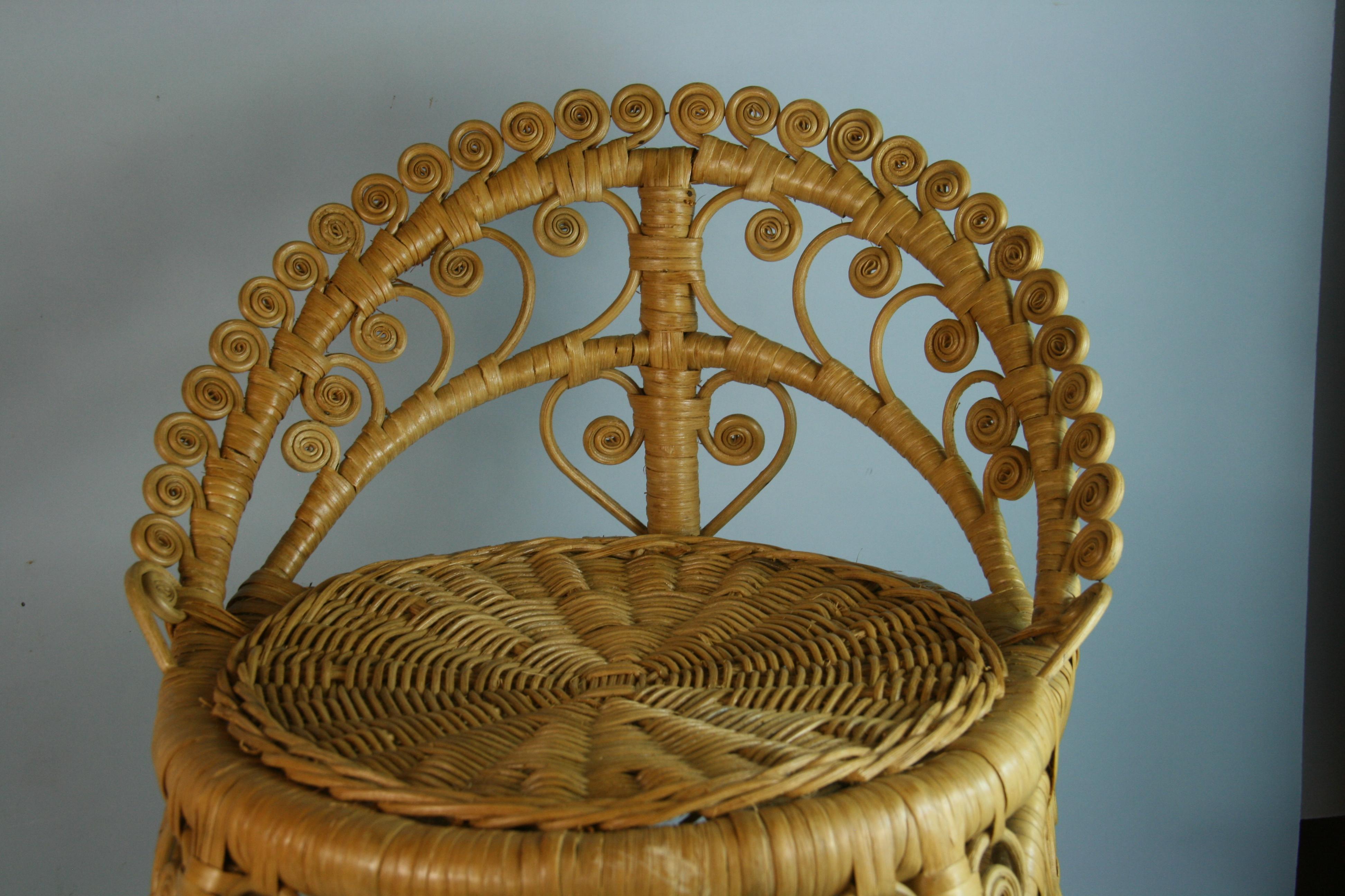 French Intricately Detailed Rattan Wicker Stool 1