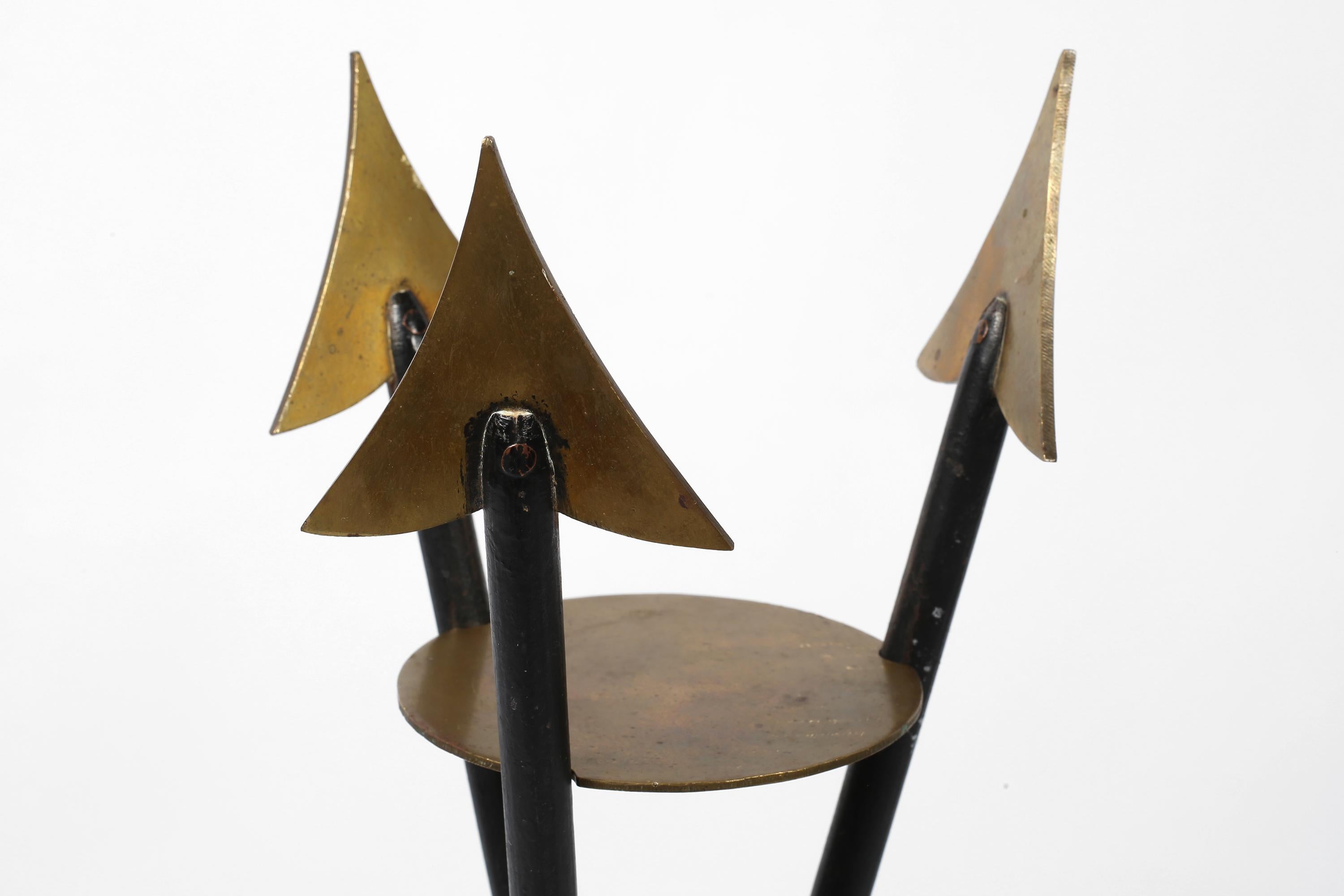 Table à Martini en fer et laiton pour boissons Arrow Bon état - En vente à London, GB