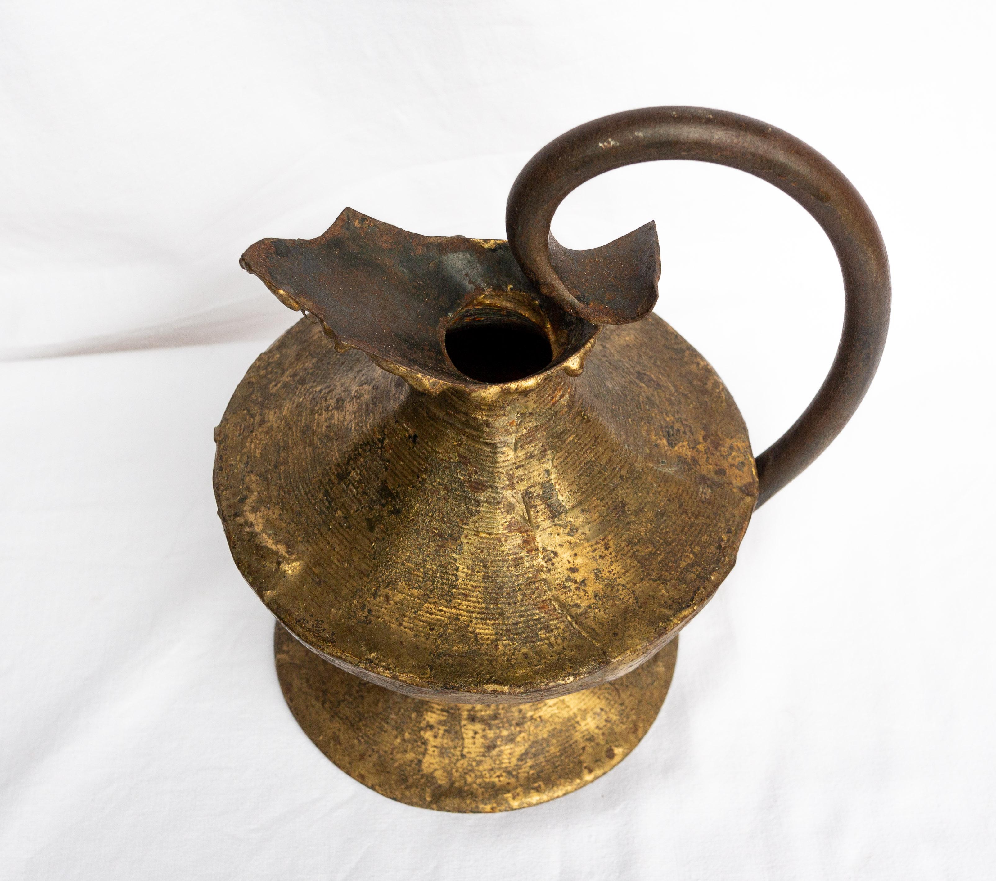 French Iron and Brass Pitcher Brutalist Style, Midcentury In Good Condition For Sale In Labrit, Landes