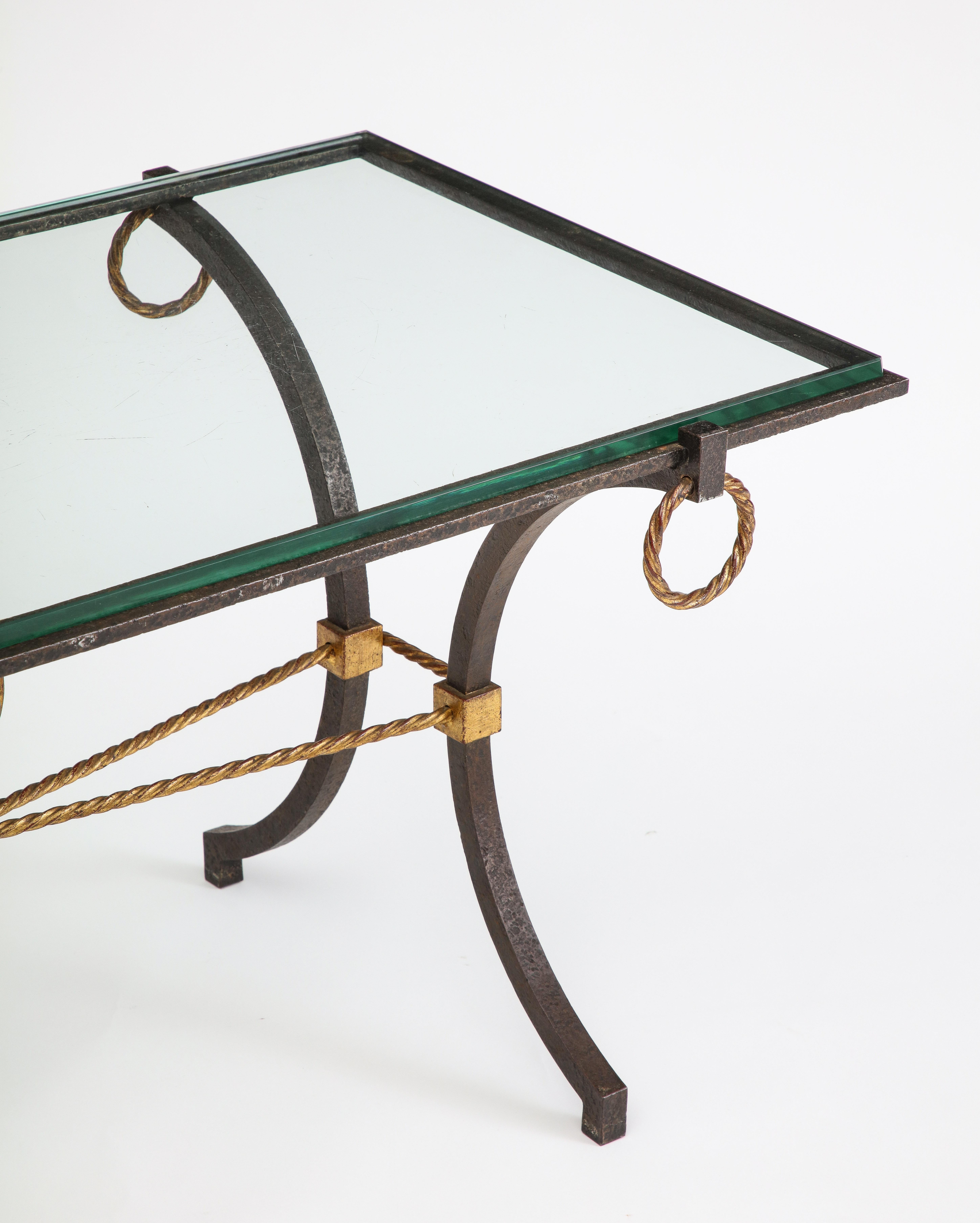 Table basse française en fer et doré, dans le style de Poillerat, vers 1940 en vente 2