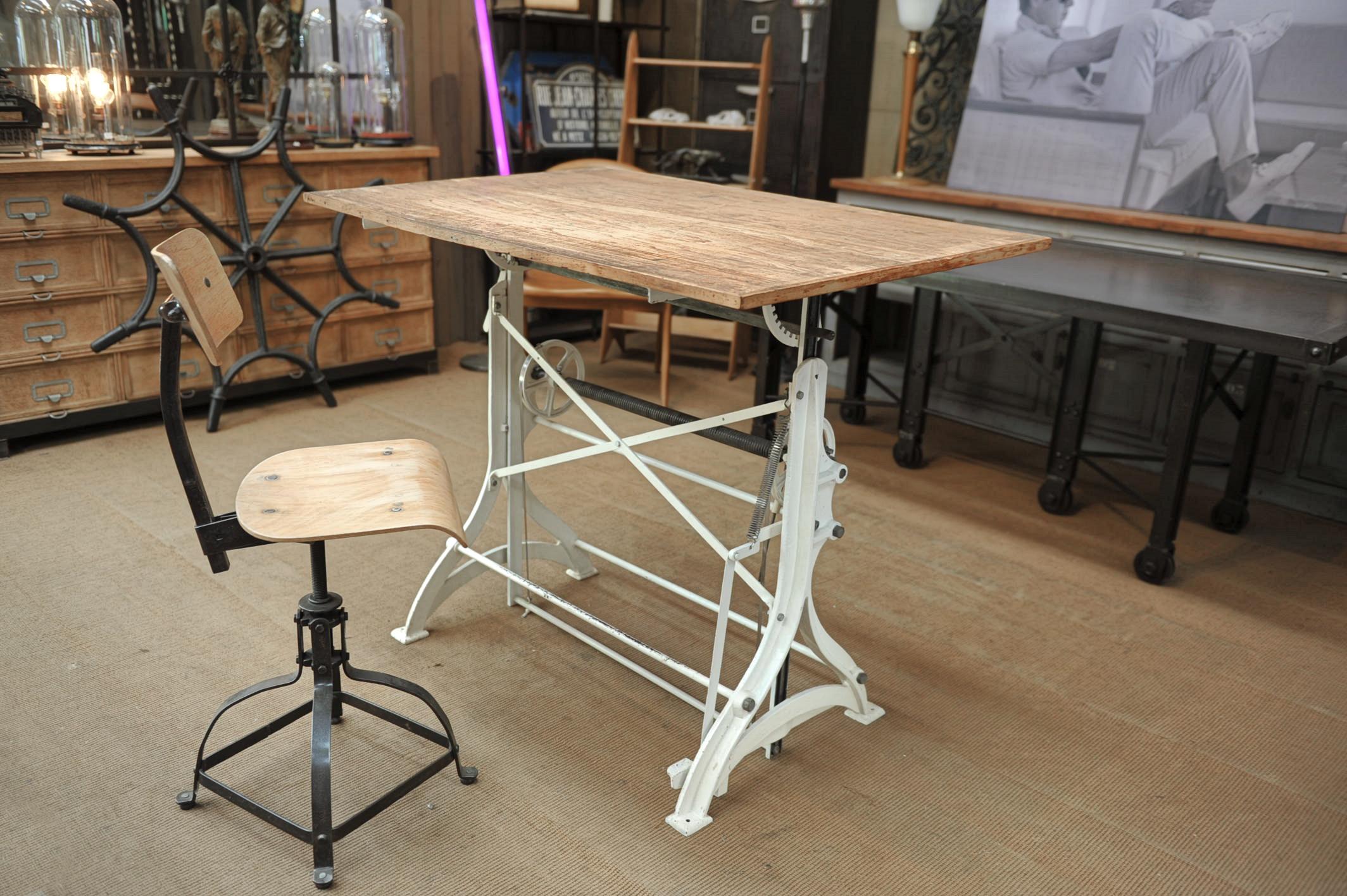 French Iron and Pine Top Adjustable Architect's Drafting Desk Table, 1900s (Frühes 20. Jahrhundert)
