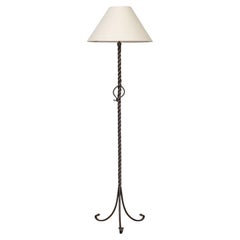 Lámpara de pie de hierro francés