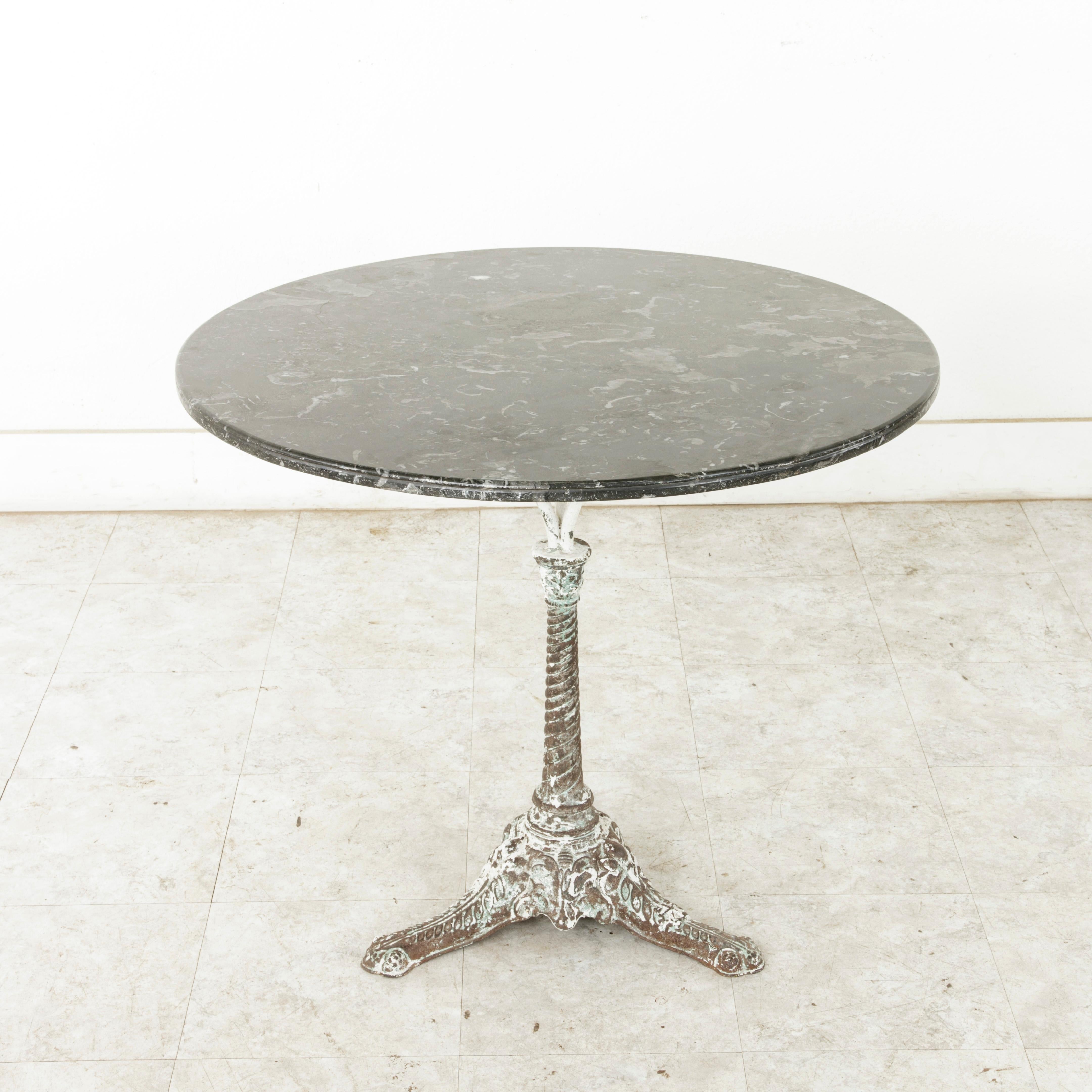 French Iron Garden Table with Marble Top, circa 1900 In Good Condition In Fayetteville, AR