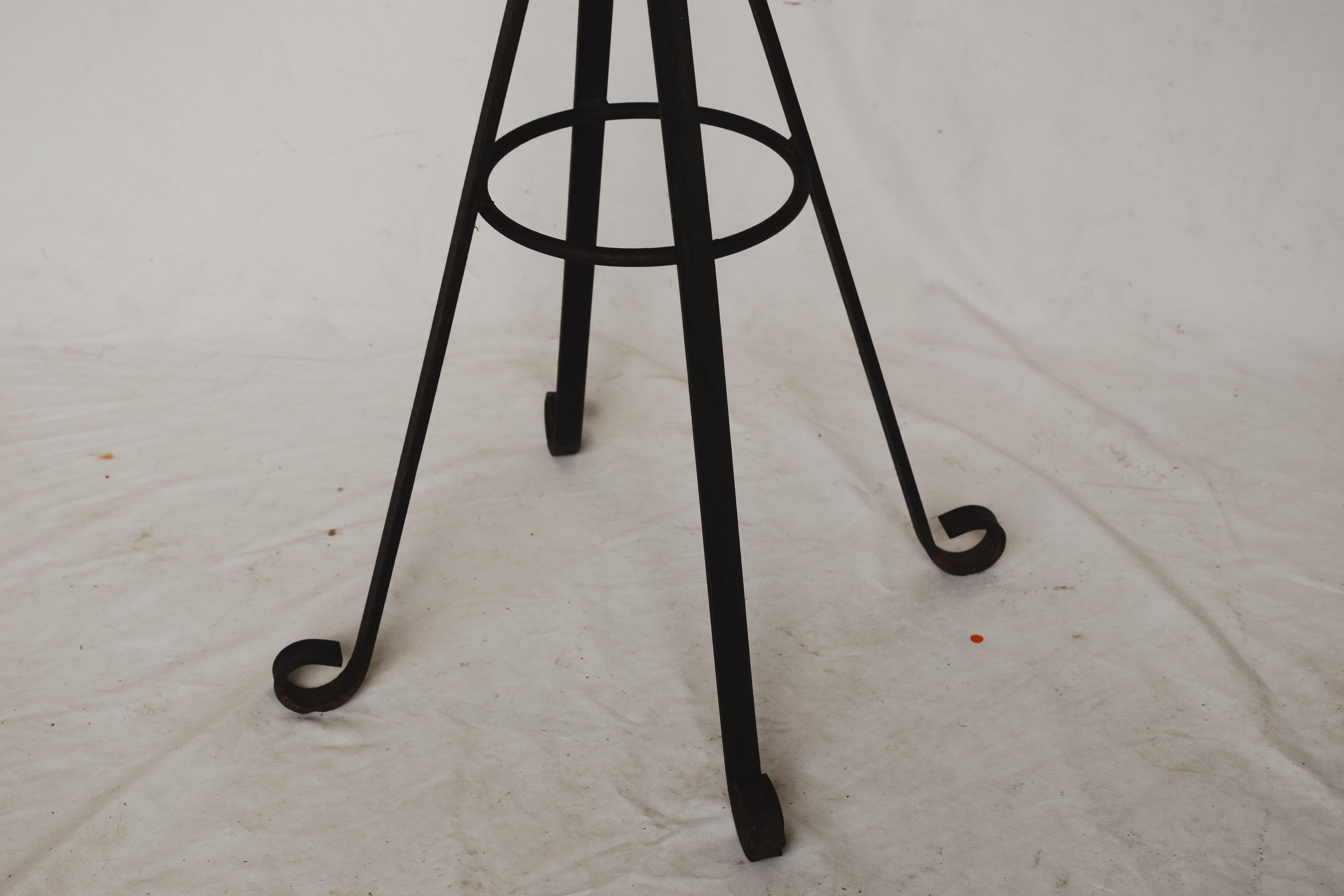 French Iron Lantern Stand In Good Condition In Houston, TX