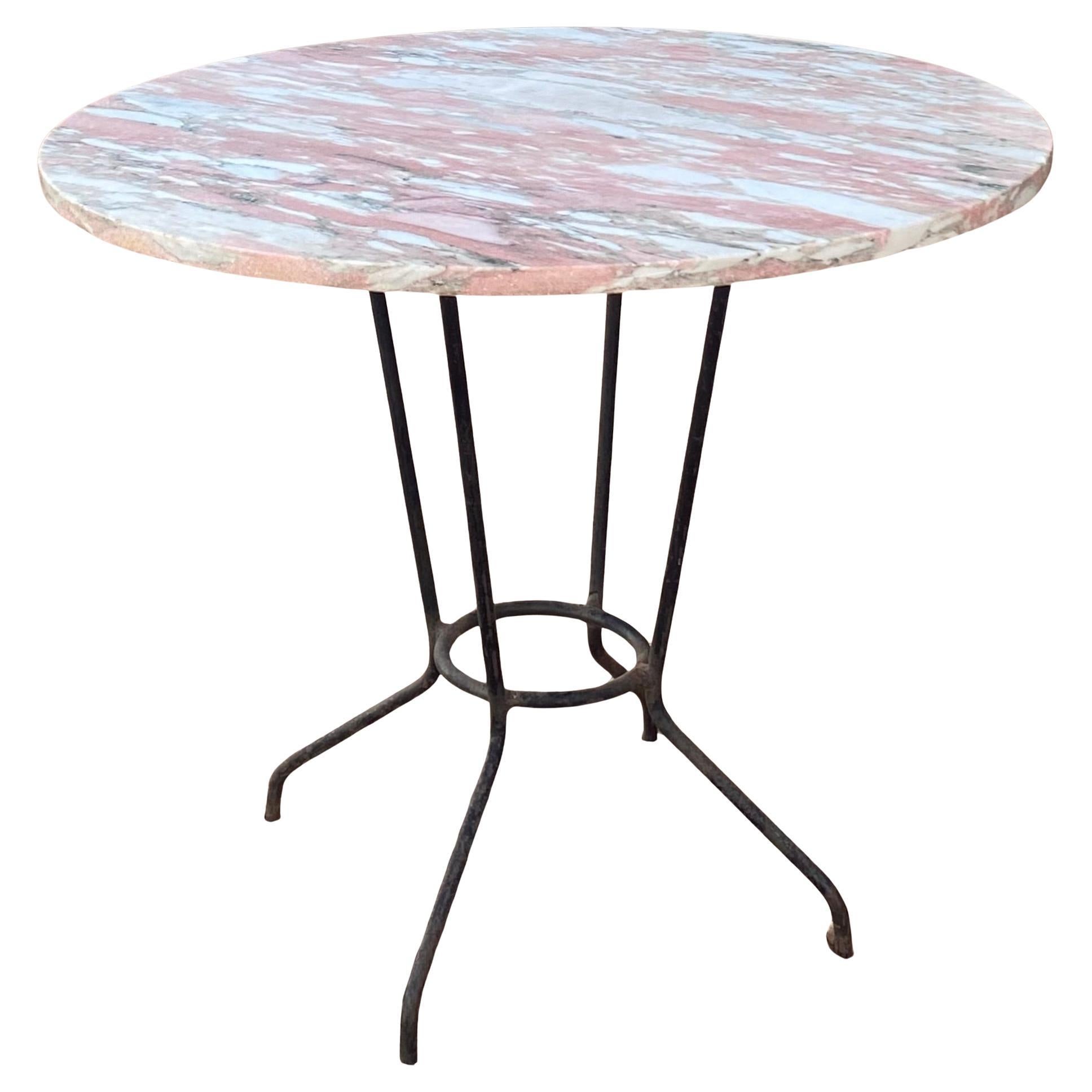 Table de patio ou de salle à manger ronde en fer français et marbre rose