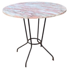 Table de patio ou de salle à manger ronde en fer français et marbre rose