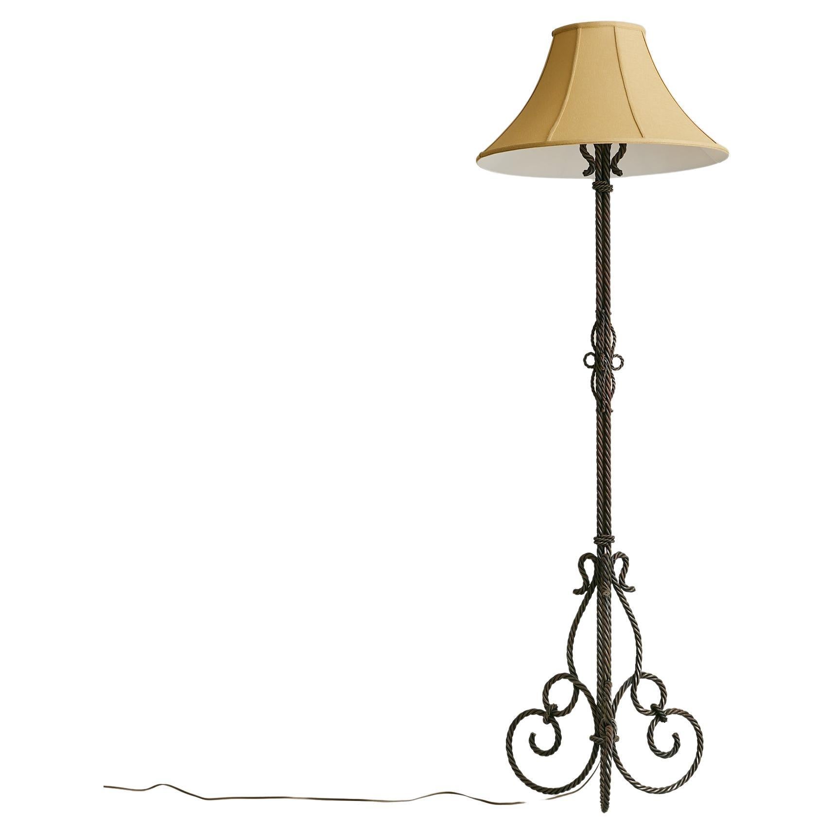 French Iron Rope Motif Floor Lamp with Linen Shade, 1940s en vente