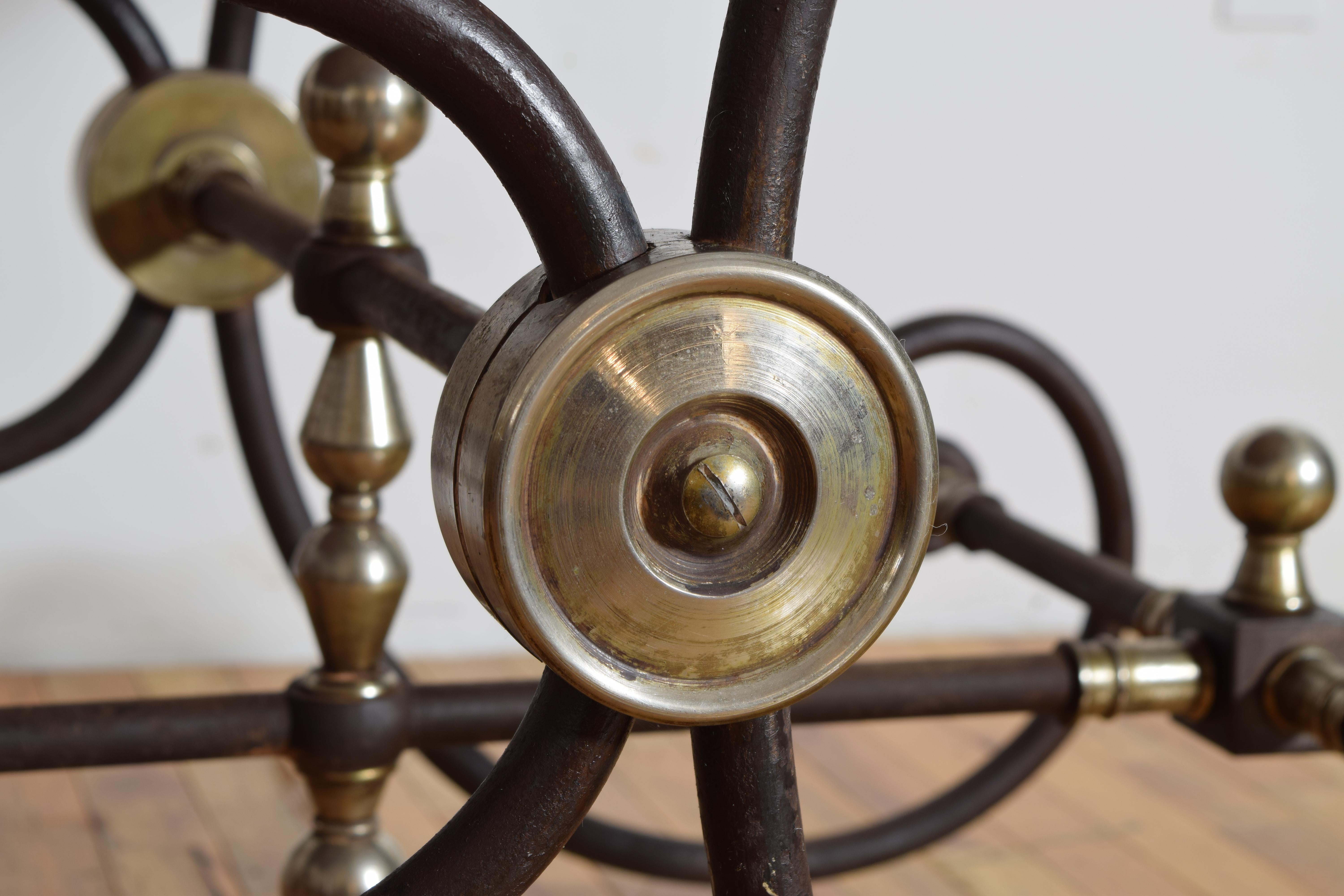 Tavolo francese con piano in ferro, acciaio e marmo de Boucher, seconda metà del XIX secolo in vendita 2