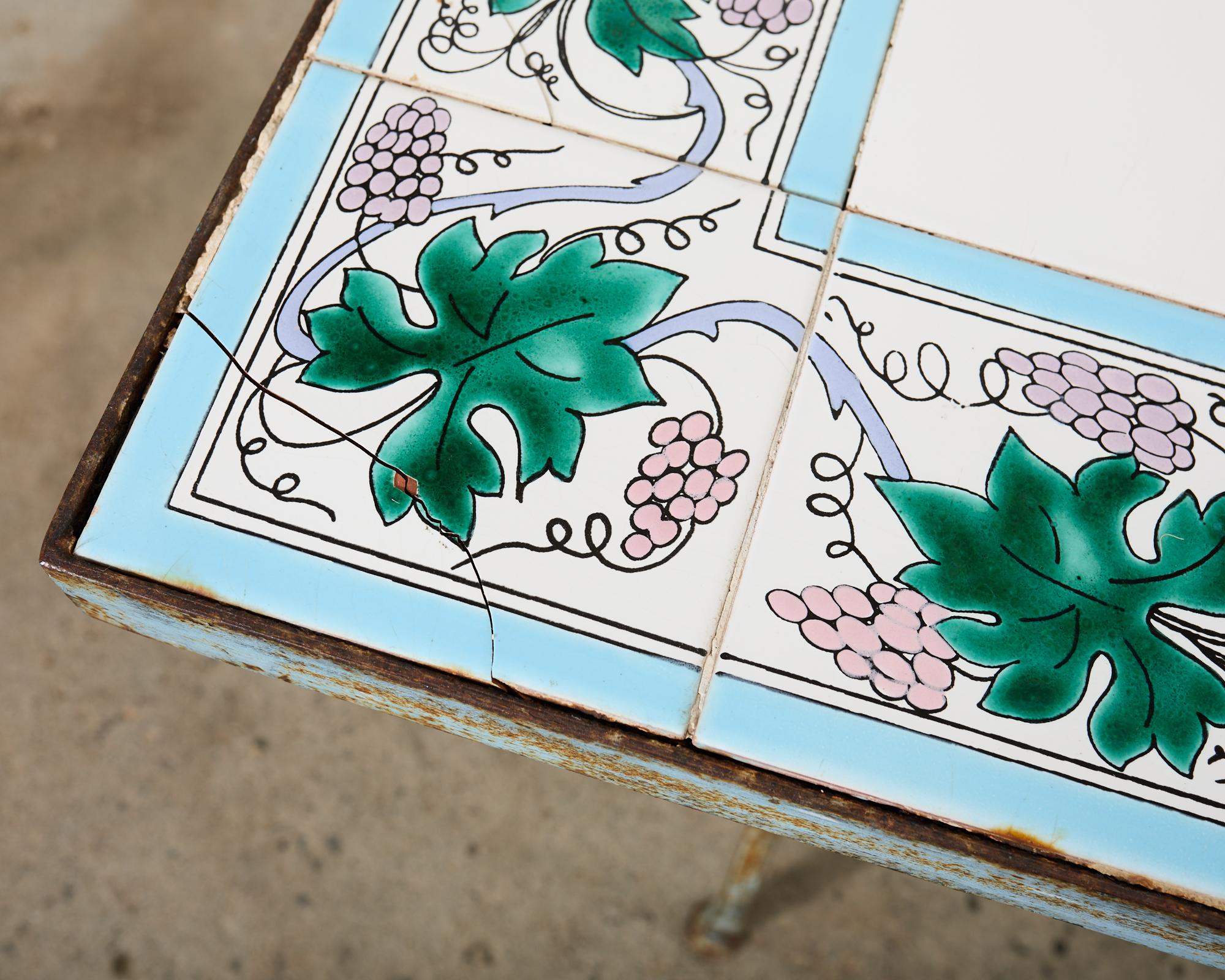 Table de salle à manger de jardin Curule à plateau en fer français en vente 2