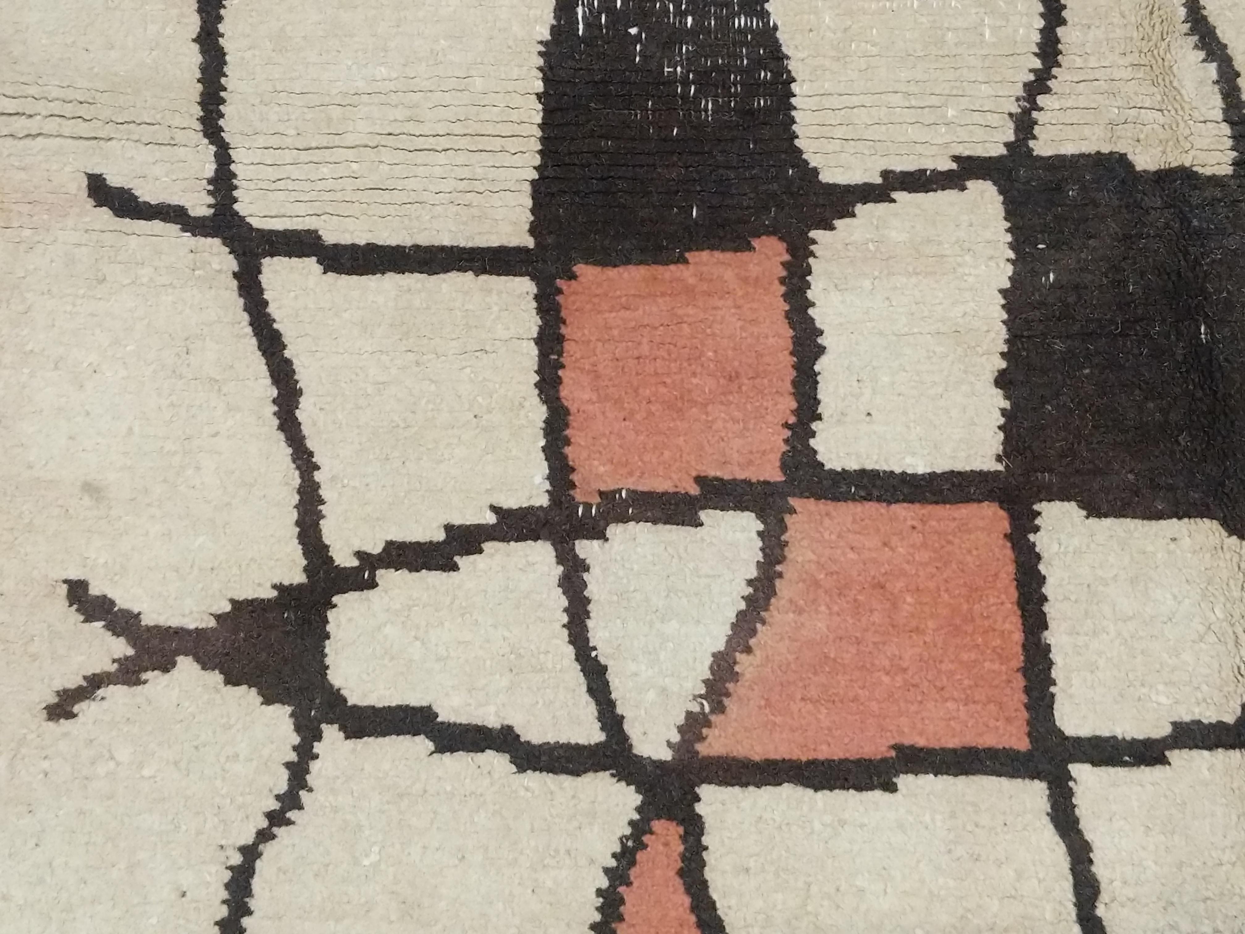 Französischer elfenbeinfarbener abstrakter modernistischer Art-Déco-Teppich (Mitte des 20. Jahrhunderts) im Angebot