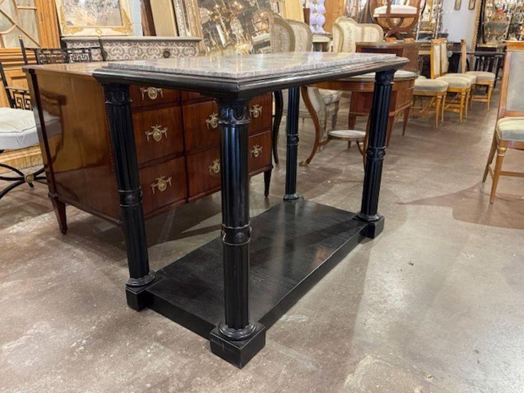 Consolas francesas estilo Jansen de roble lacado en negro con tapas de mármol Mármol en venta